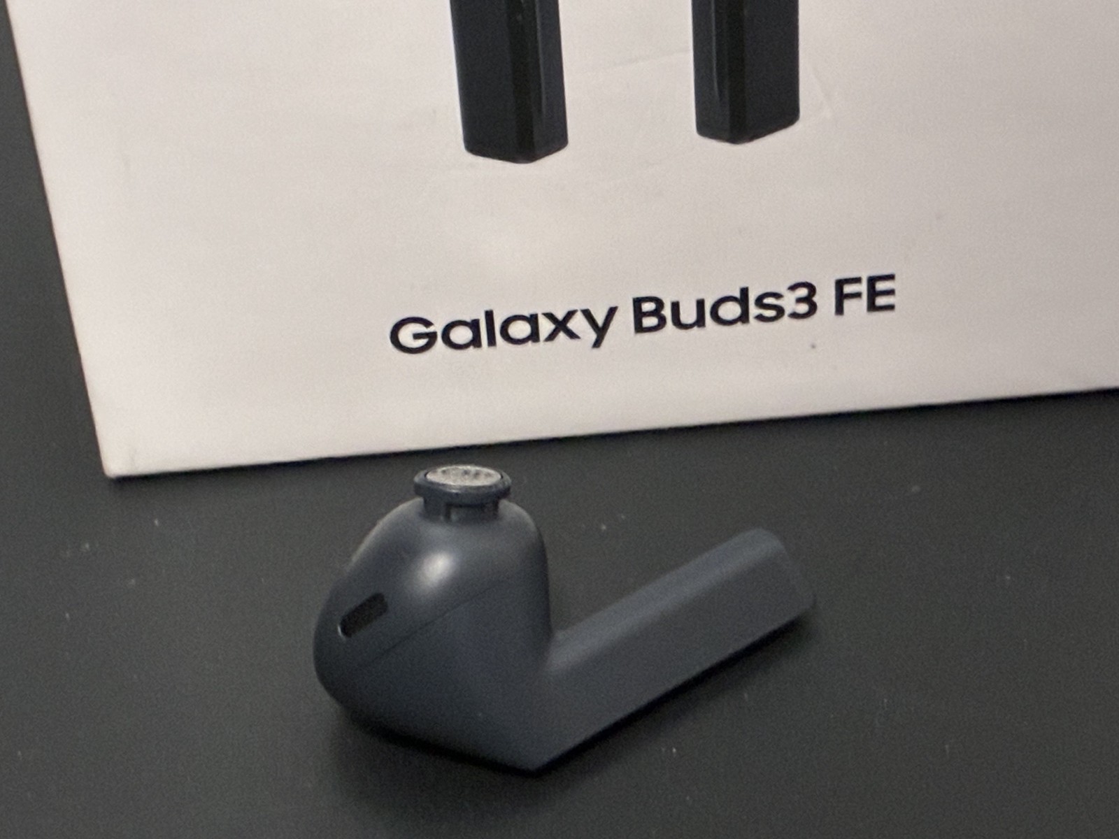 New Original Samsung Galaxy Buds3 FE Wireless Earbud Buds 3 SM-R420 (Right Side)