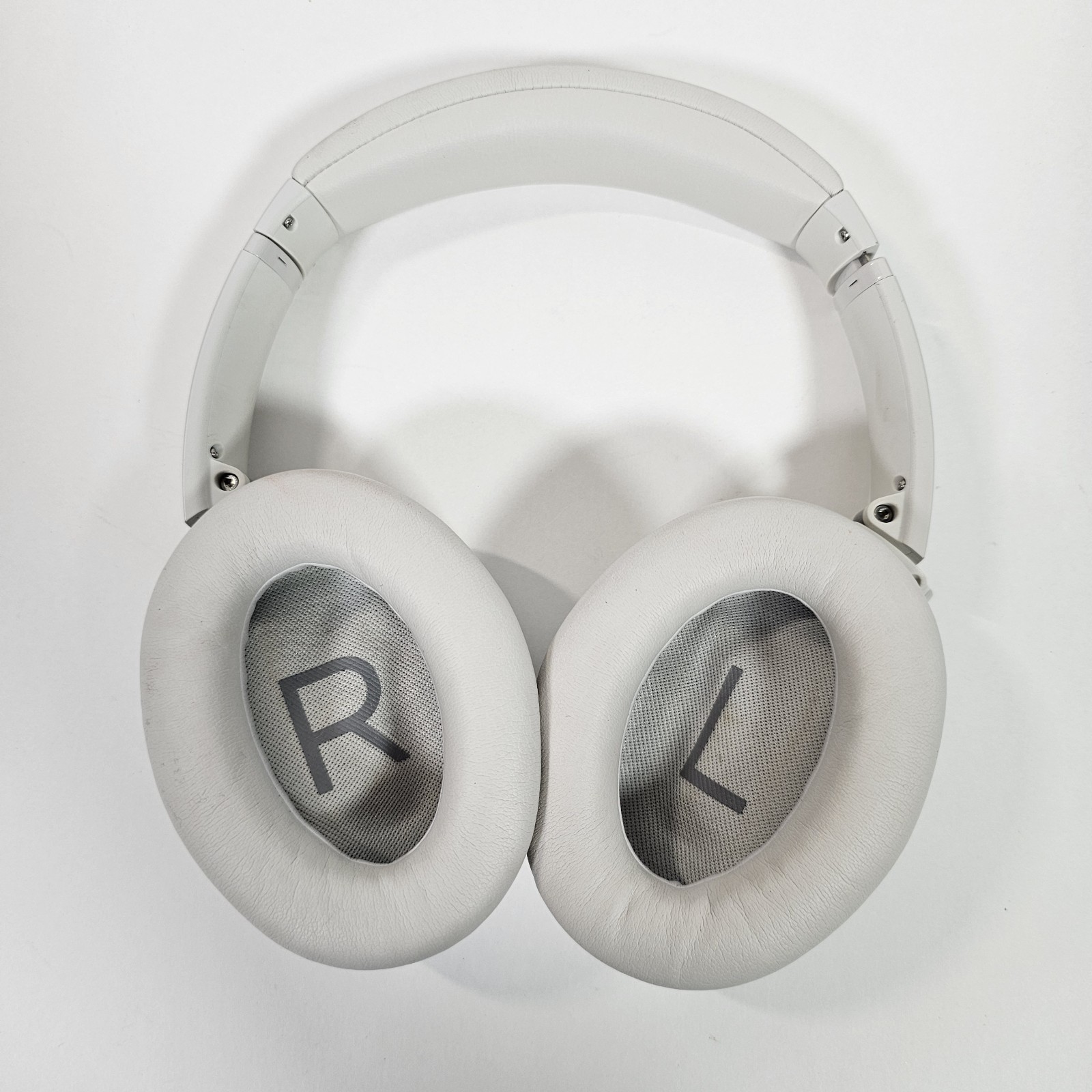 Bose Headphones QuietComfort 45 Bluetooth Wireless Noise Cancelling Smoke White