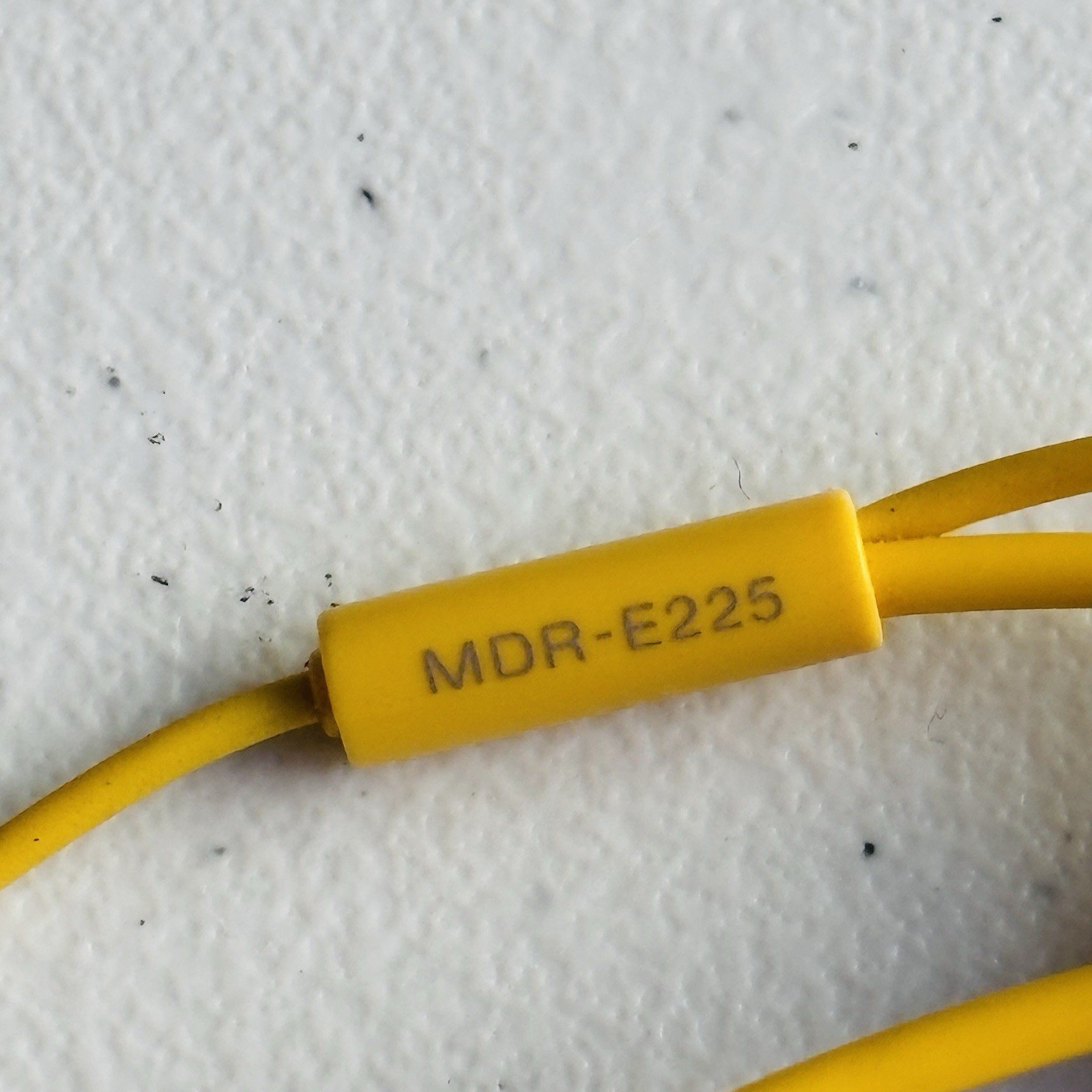 SONY MDR-E225 Sports Walkman Stereo Earphones – Yellow