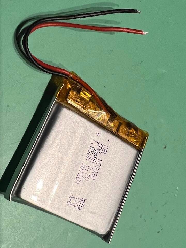 603030 500 mAH 3.7 V 1.85Wh BATTERY FOR OVERHEAD WIRELESS BLUETOOTH HEADPHONES