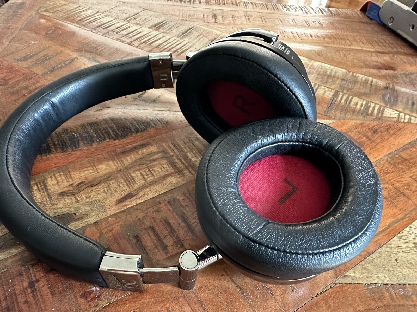 Cleer NC Noise Canceling Headphones HD With Case