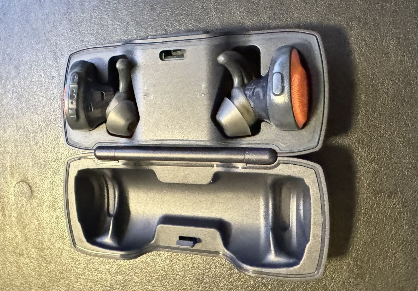Bose SoundSport Free Wireless Earbuds Headphones Bluetooth – Orange/Navy w/Cord