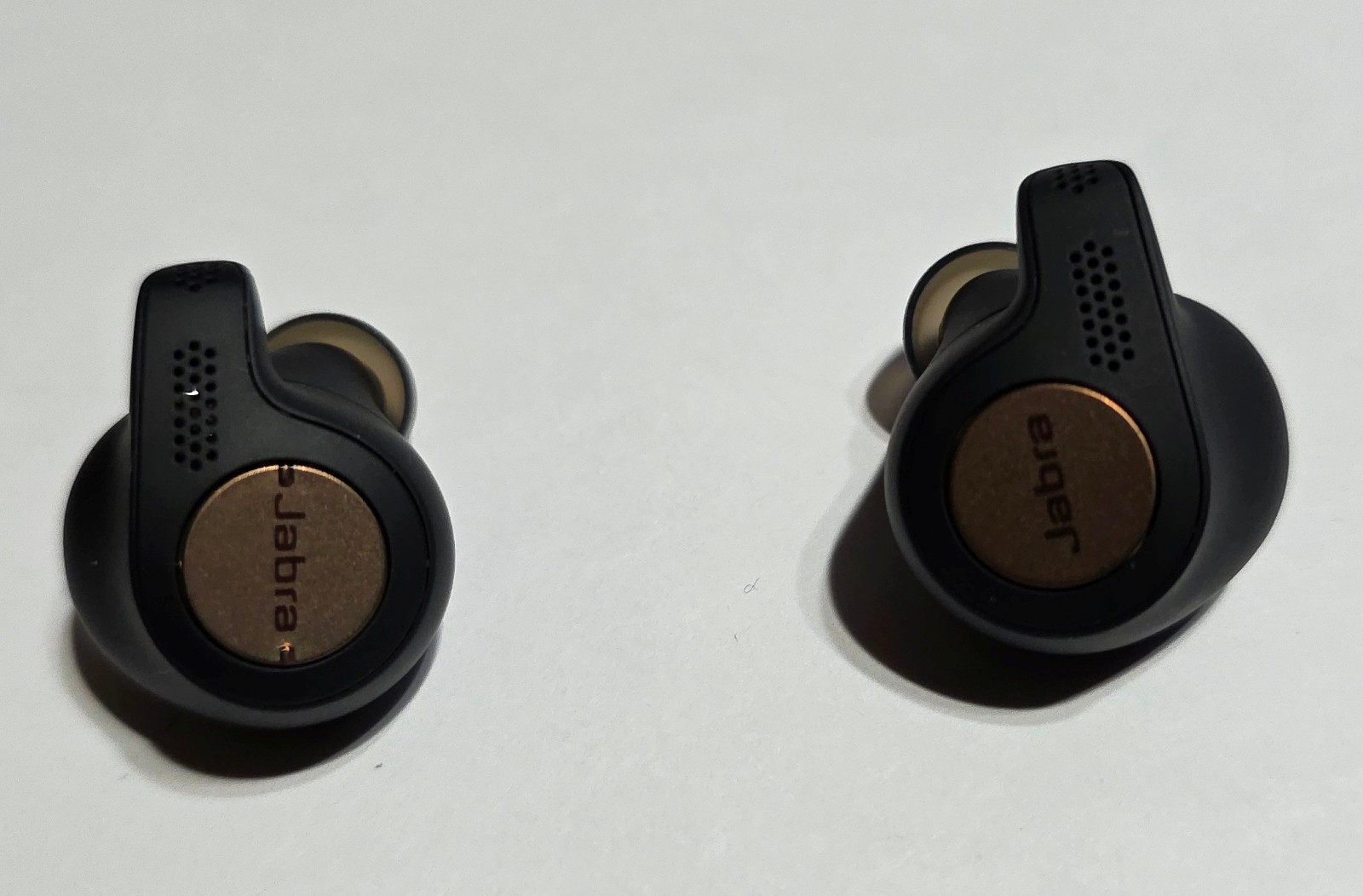 Unused Copper Black Jabra Elite 65t ACTIVE Wireless Earbuds w Charger in Bulk Pk