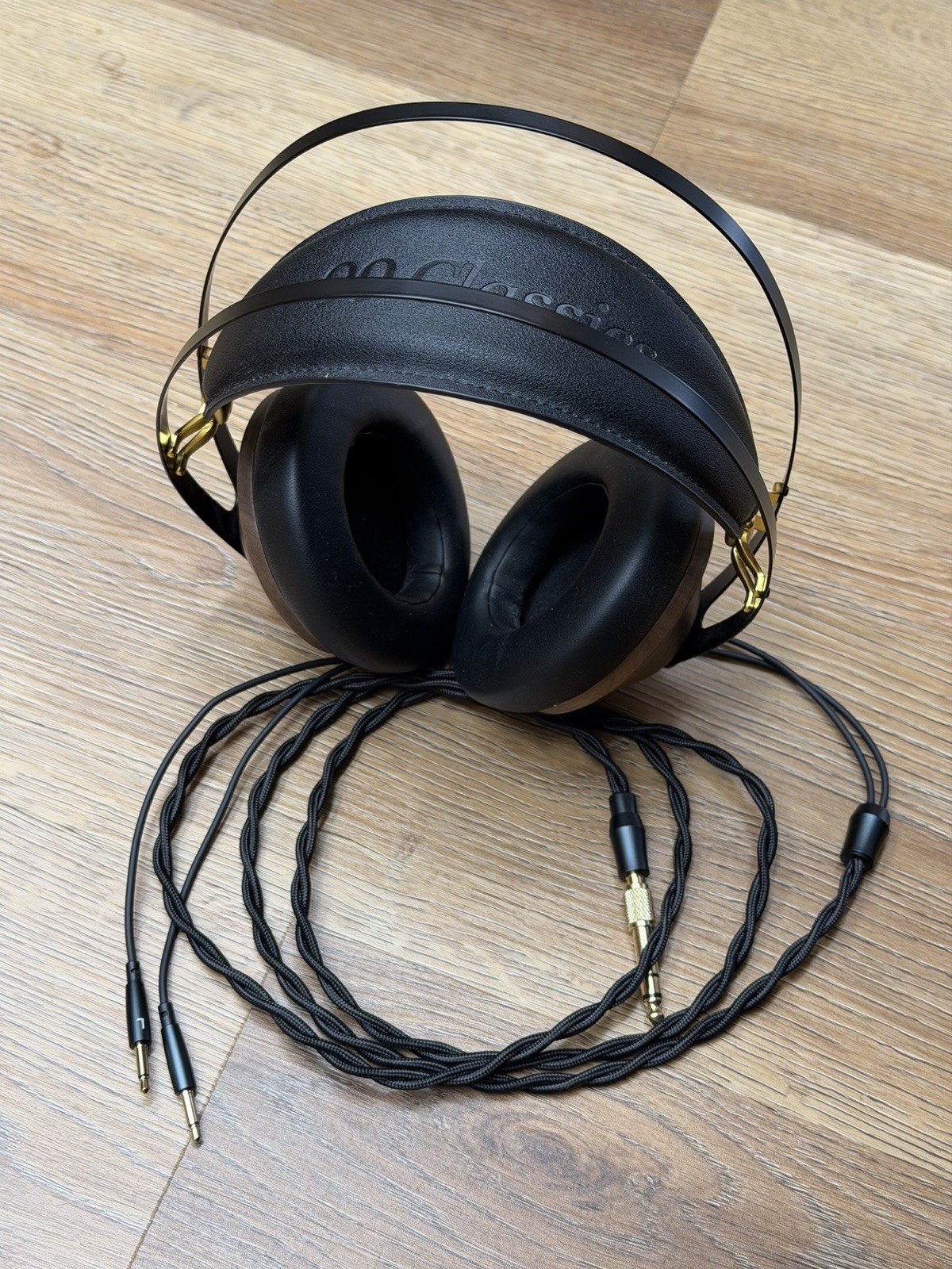 Meze 99 Classics Over-Ear Wired Headphones 3.5mm Jack Adjustable Band Black