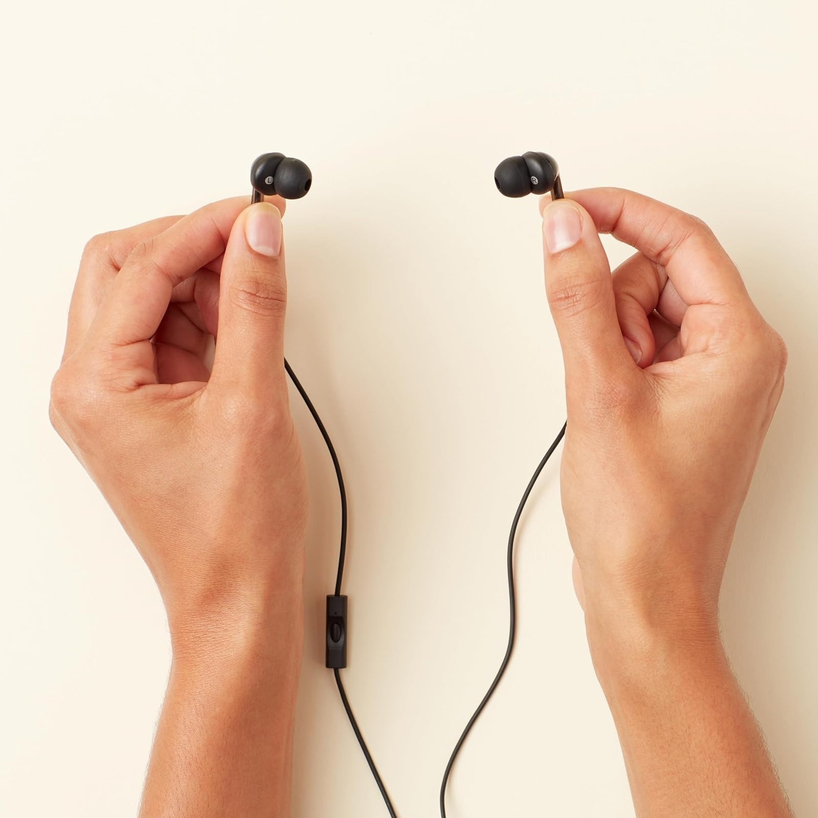 Amazon Basics Wired Earbuds with Microphone, 3.5mm Jack, Black