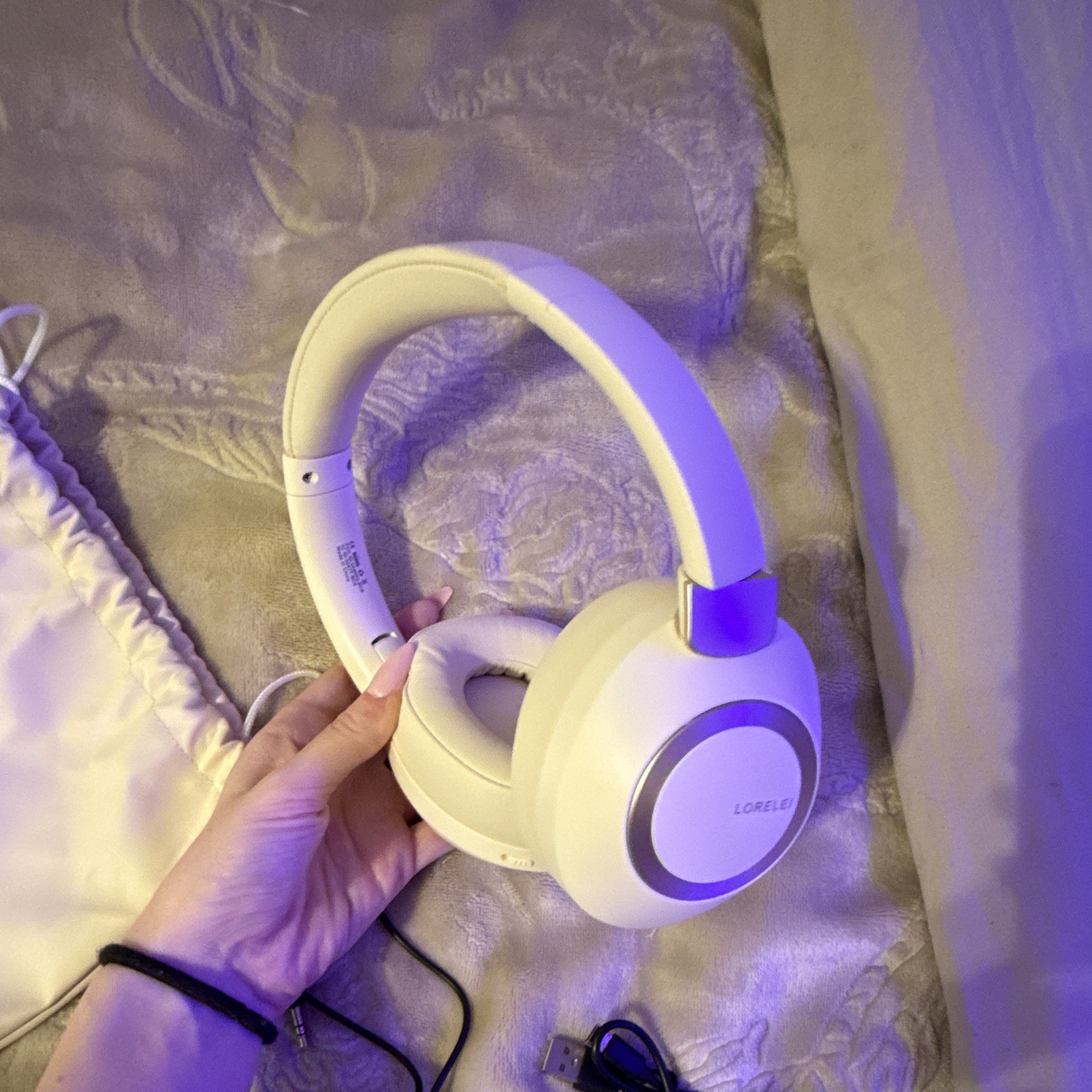 LORELEI White/Silver Noise Cancelling Bluetooth Headphones (used once, charger)