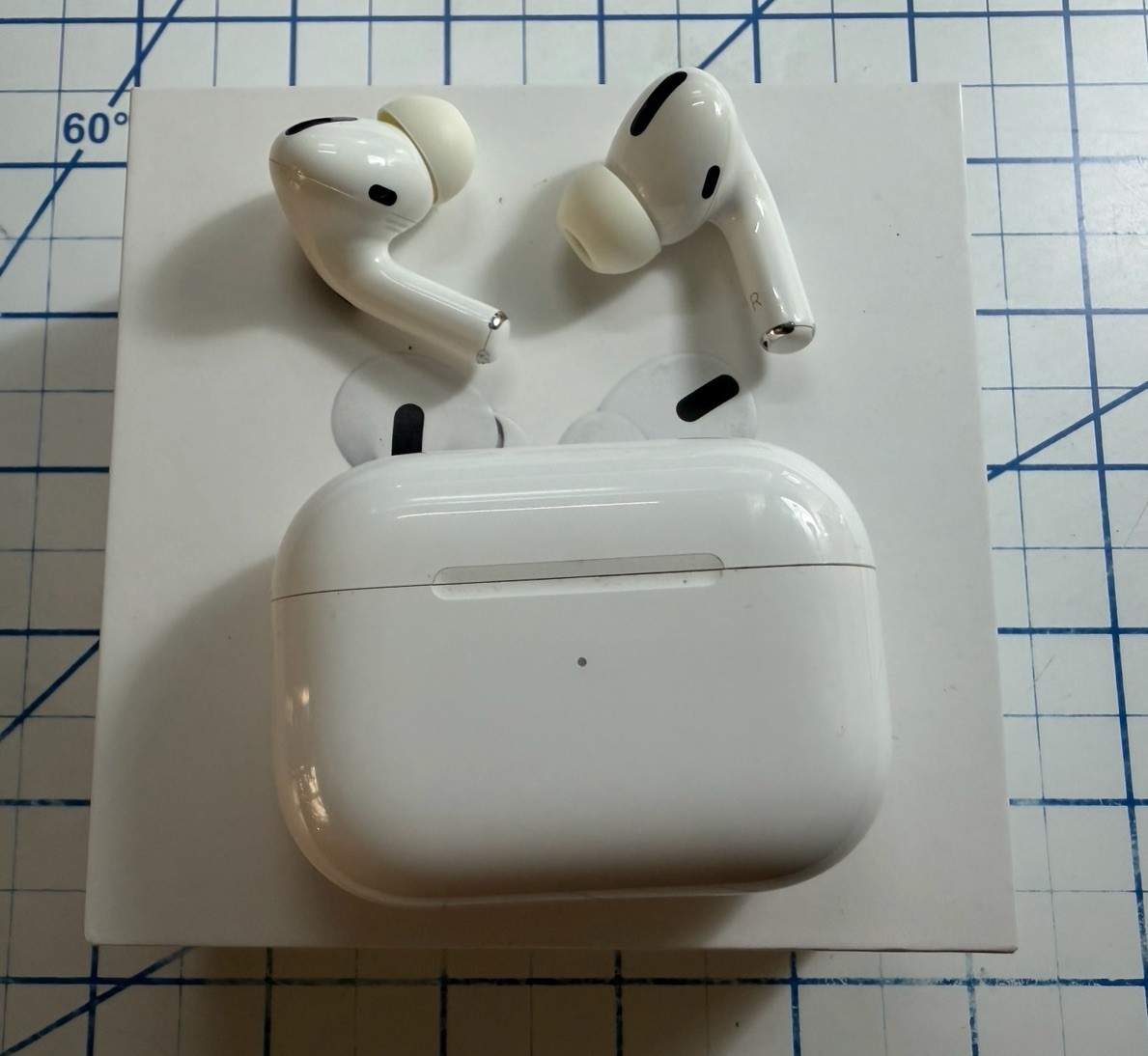 Apple Airpods Pro 1st Gen Bluetooth Wireless In-Ear Headphones