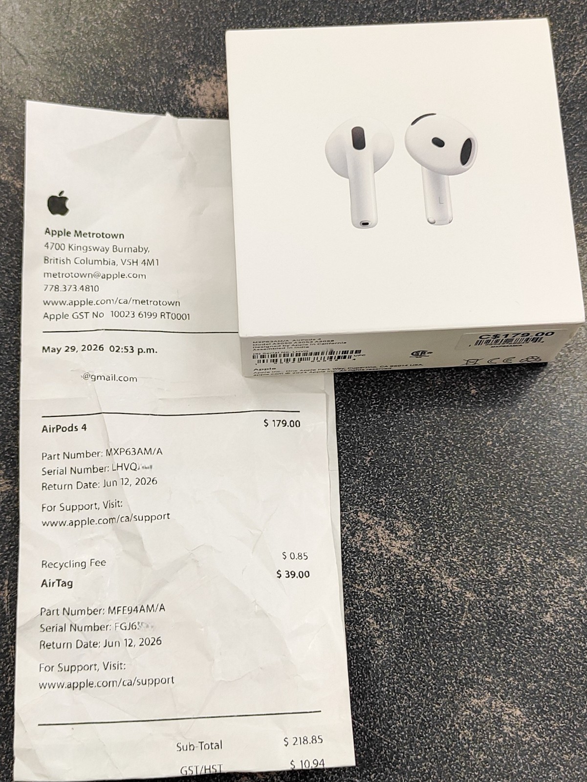 Apple AirPods 4 MXP63AM/A (A3050) Wireless Earbuds New w/ Apple Receipt