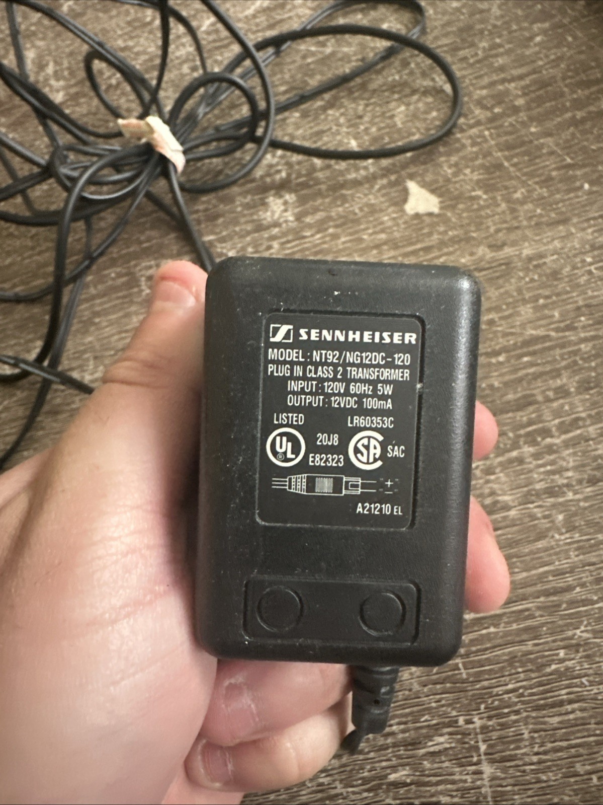 Sennheiser T 40 Charging Stand & HDR 40 Headphones Lot – See Pics / Description