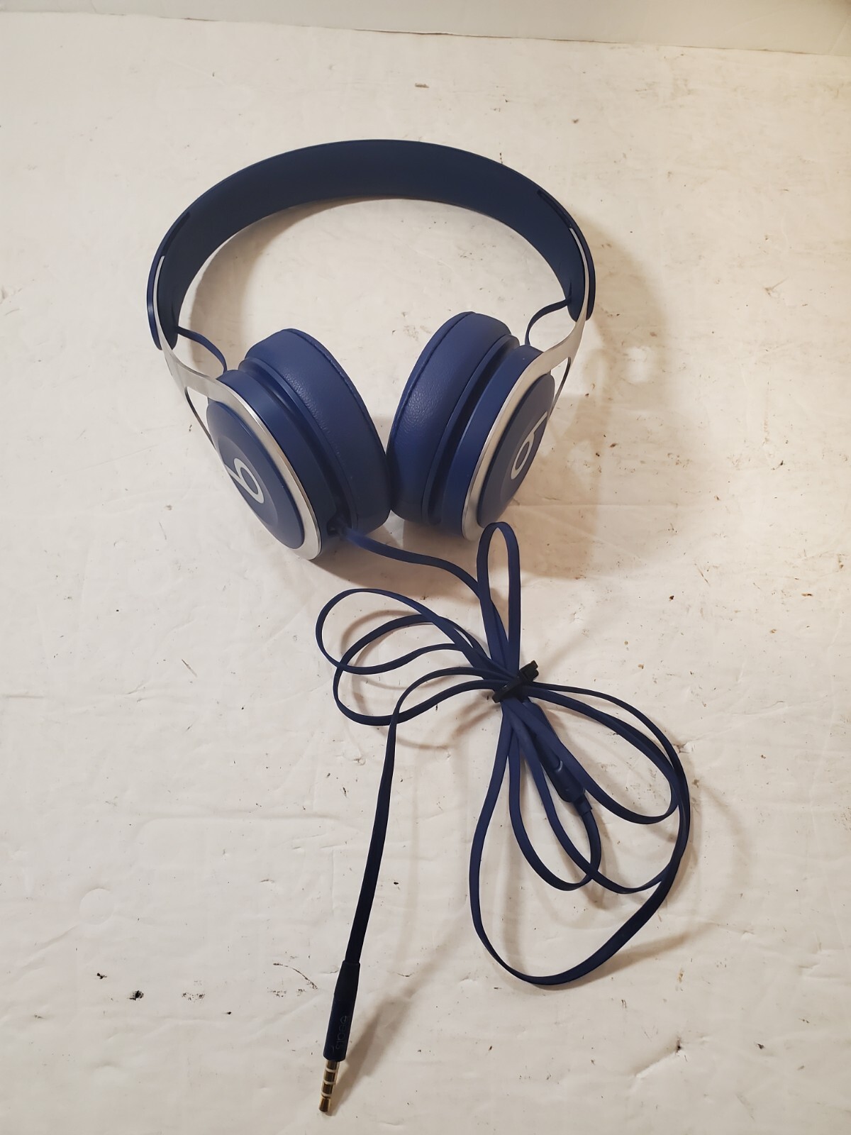 Beats By Dr Dre Beats EP Wired On-Ear Headphones [Matte Blue Edition] Good Shape