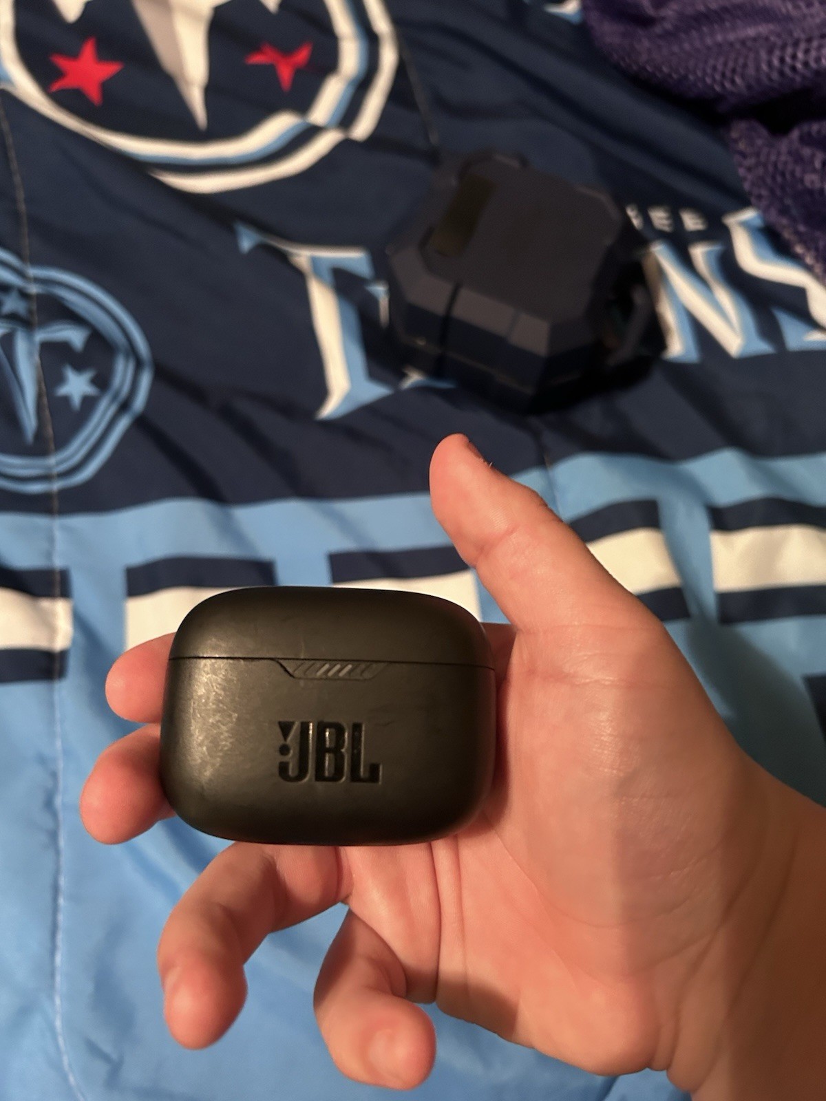 JBL Customer Earbuds Wireless Bluetooth Black with Charging Case