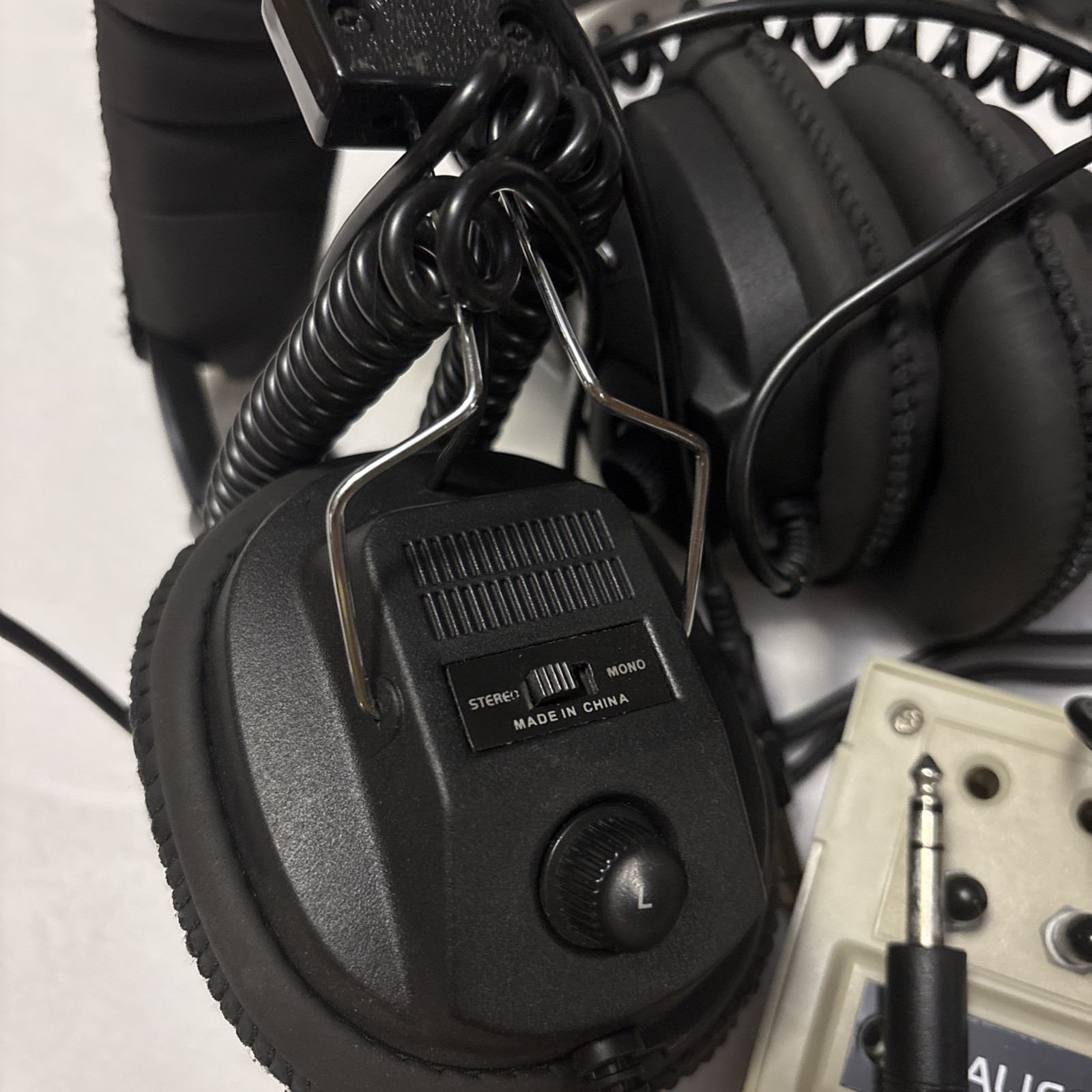 4 califone headphones 3068AV black, 1210AV-PS jack box Used In School-untested