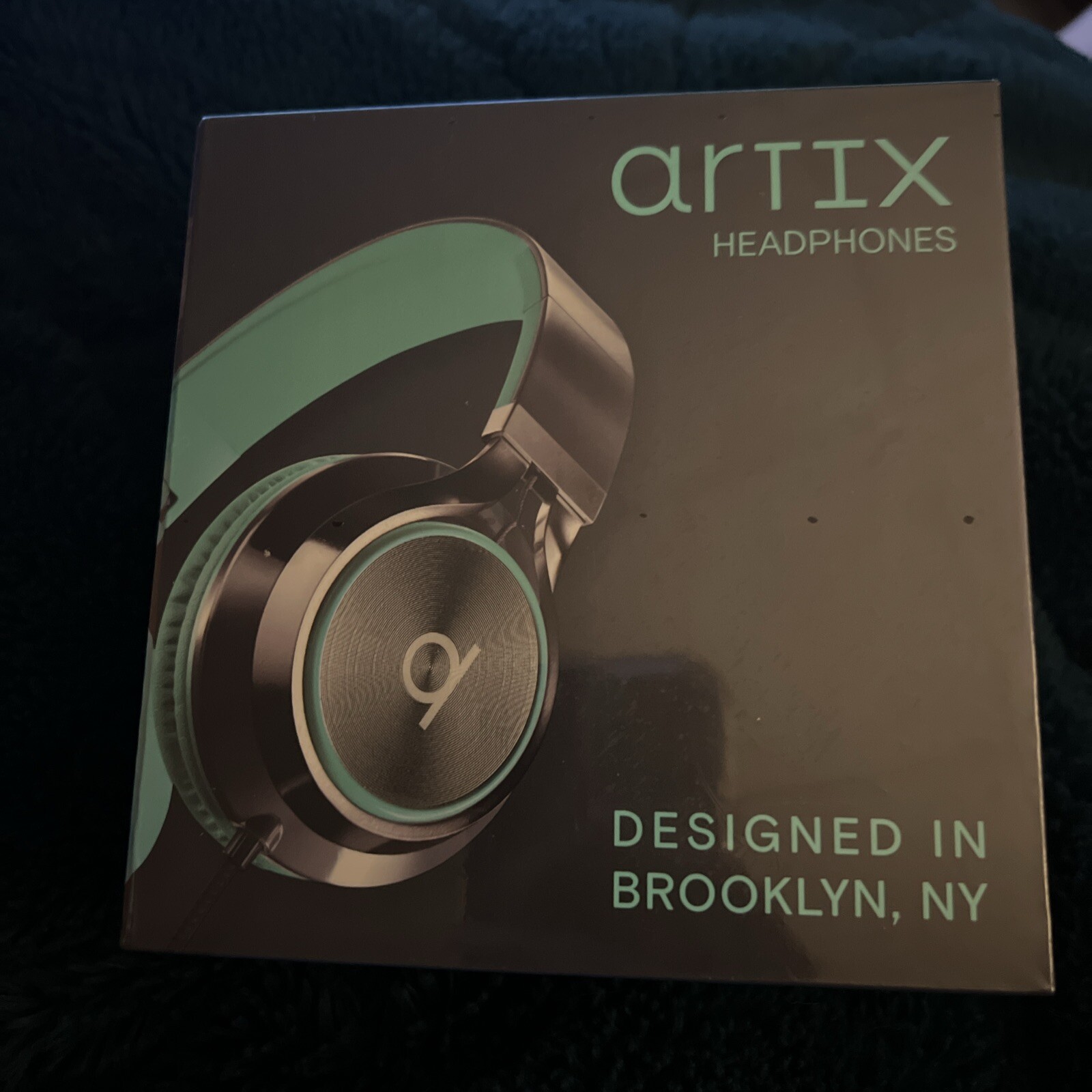 Artix CL750 Foldable Noise Isolating Headphones [Open Box]