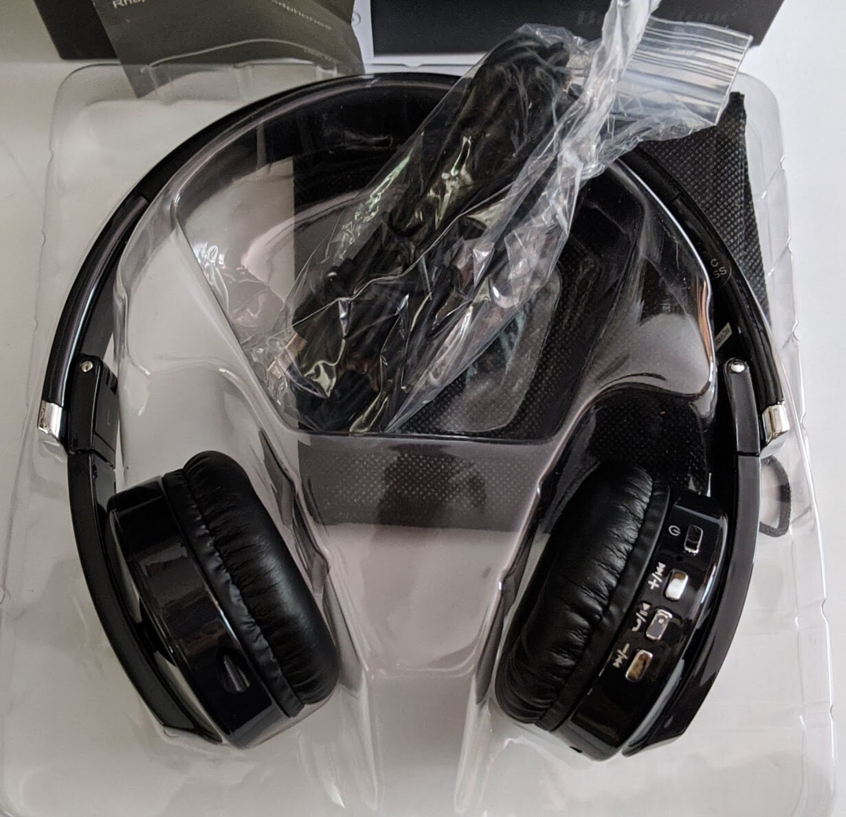 Brookstone Rhapsody Bluetooth Headphones Unused in Box w Cords USB Storage Bag