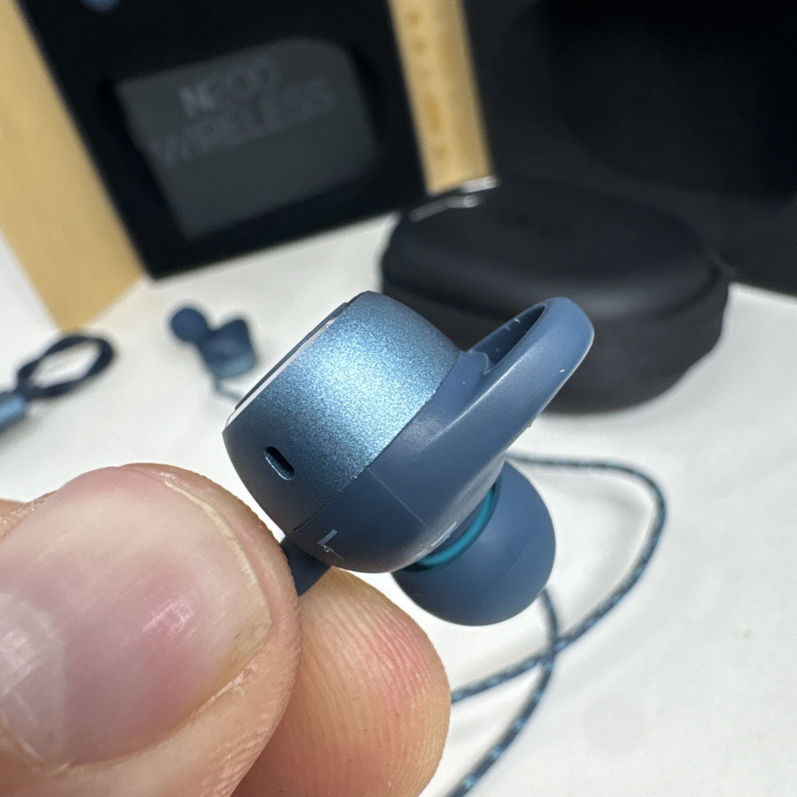 AKG by HARMAN N200 Wireless In-ear Headphones Earbuds Blue – TESTED