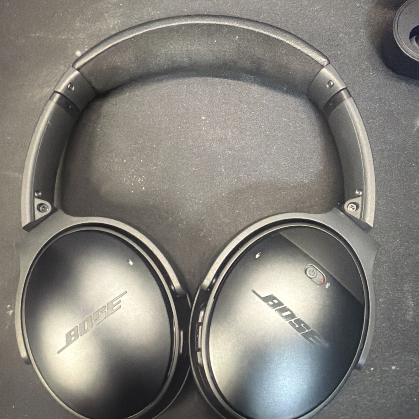 Bose QuietComfort 35 Over the Ear Wireless Headphones – Black Great Condition!