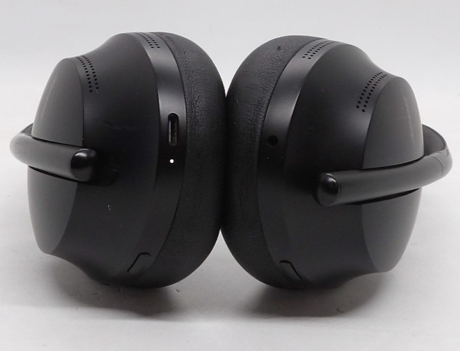 Bose Noise Cancelling 700 Bluetooth Wireless Over-Ear Headphones – Black