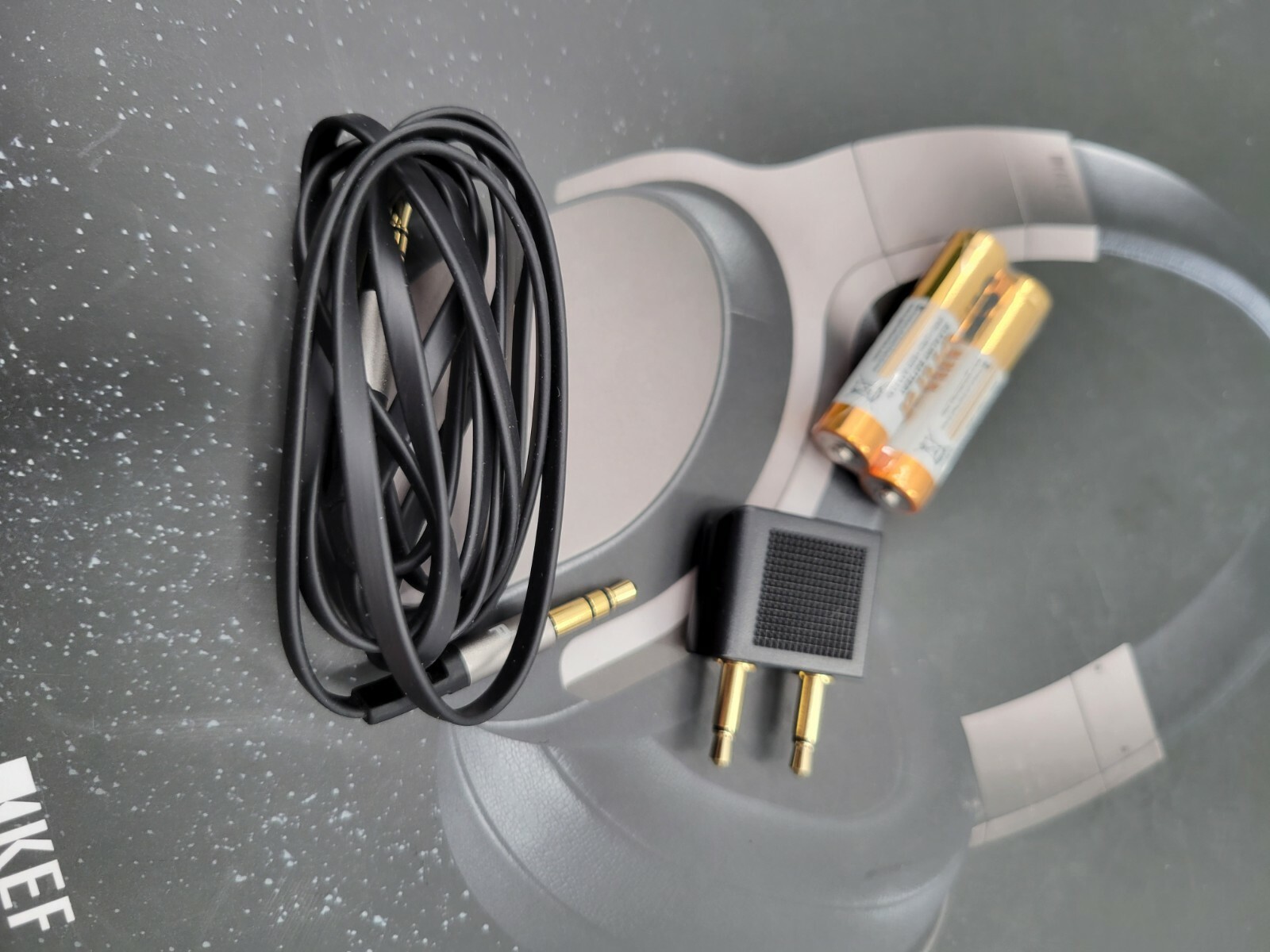 *US Seller* Porsche Design KEF Space One Headphones Noise Cancelling
