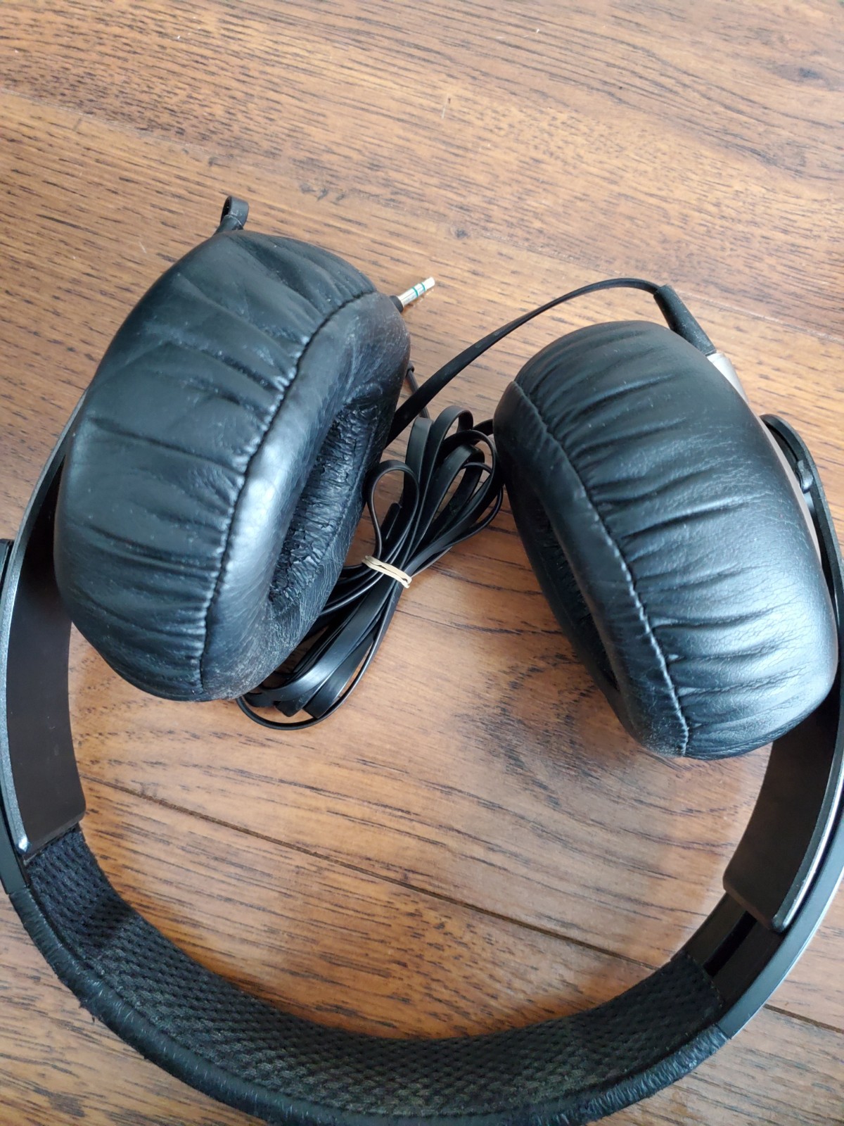 Sony MDR-XB500 Black Stereo Headphones with Extra Bass – Black
