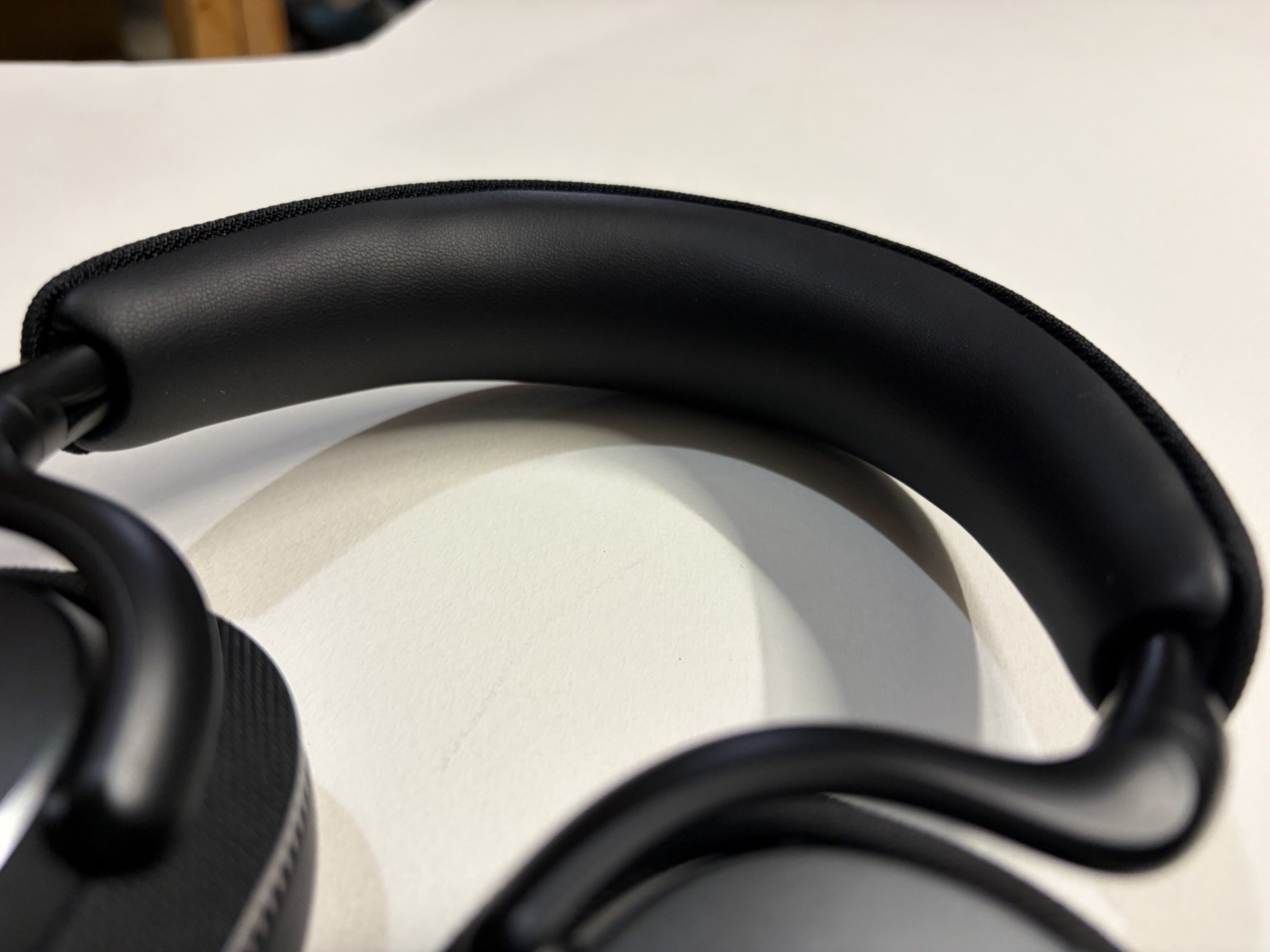 EUC Bowers & Wilkins Px7 S3 Wireless ANC Over Ear Wireless Headphones W Box Case