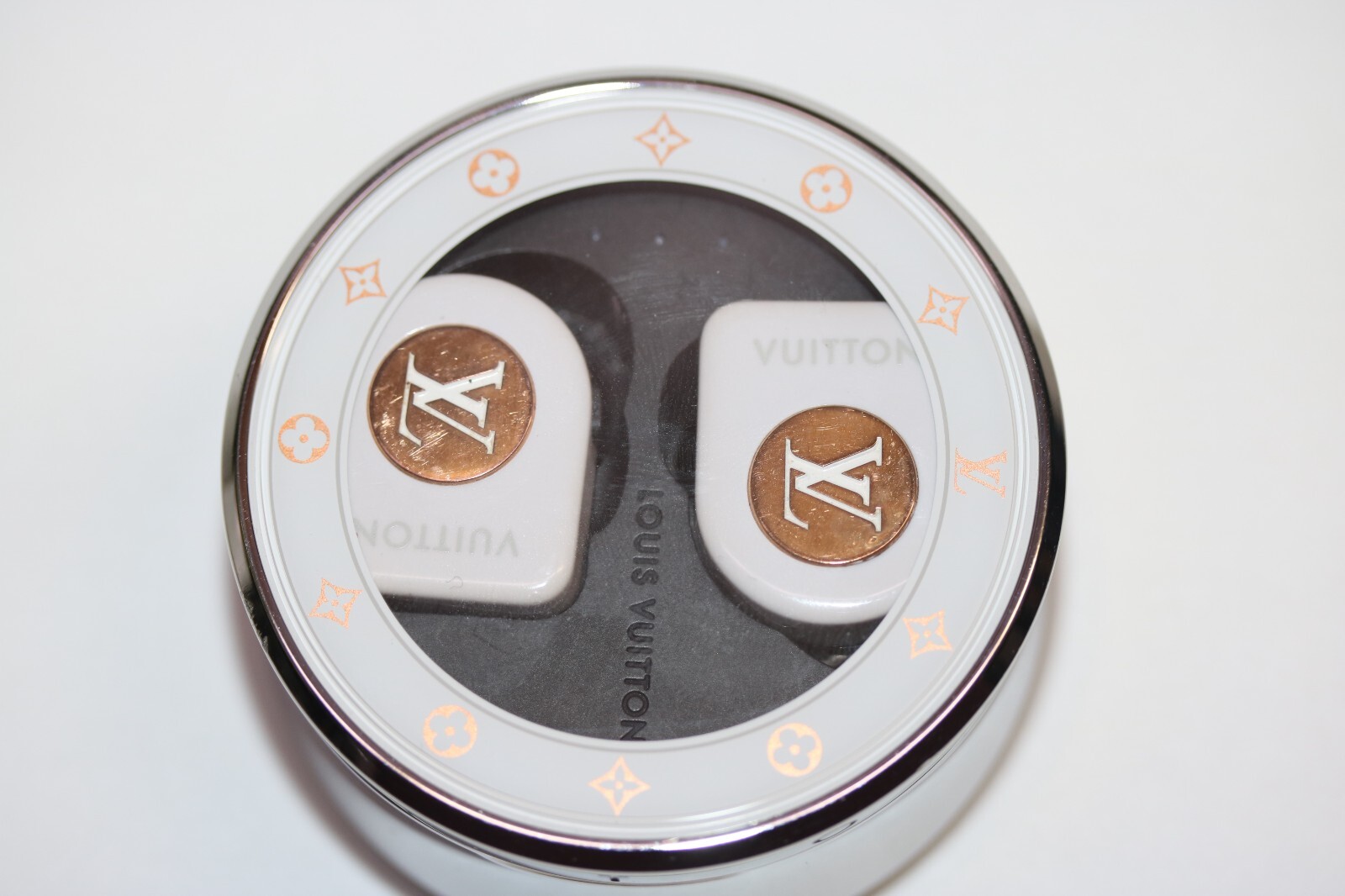 Louis Vuitton QAB120 Horizon Wireless Earphones White Gold Monogram Bluetooth