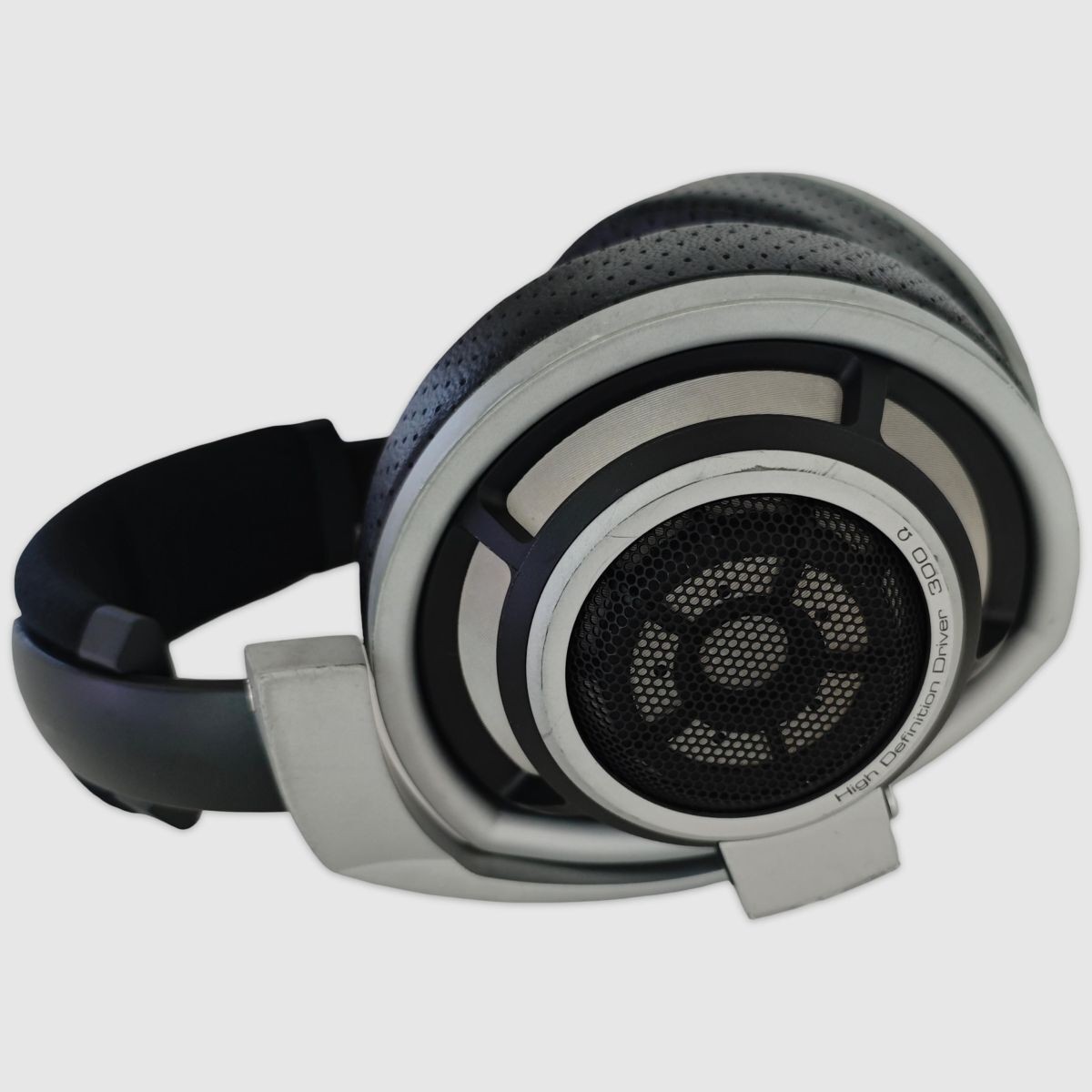 Sennheiser HD 800 Open-Back Dynamic Reference Headphones 300ohm from Germany