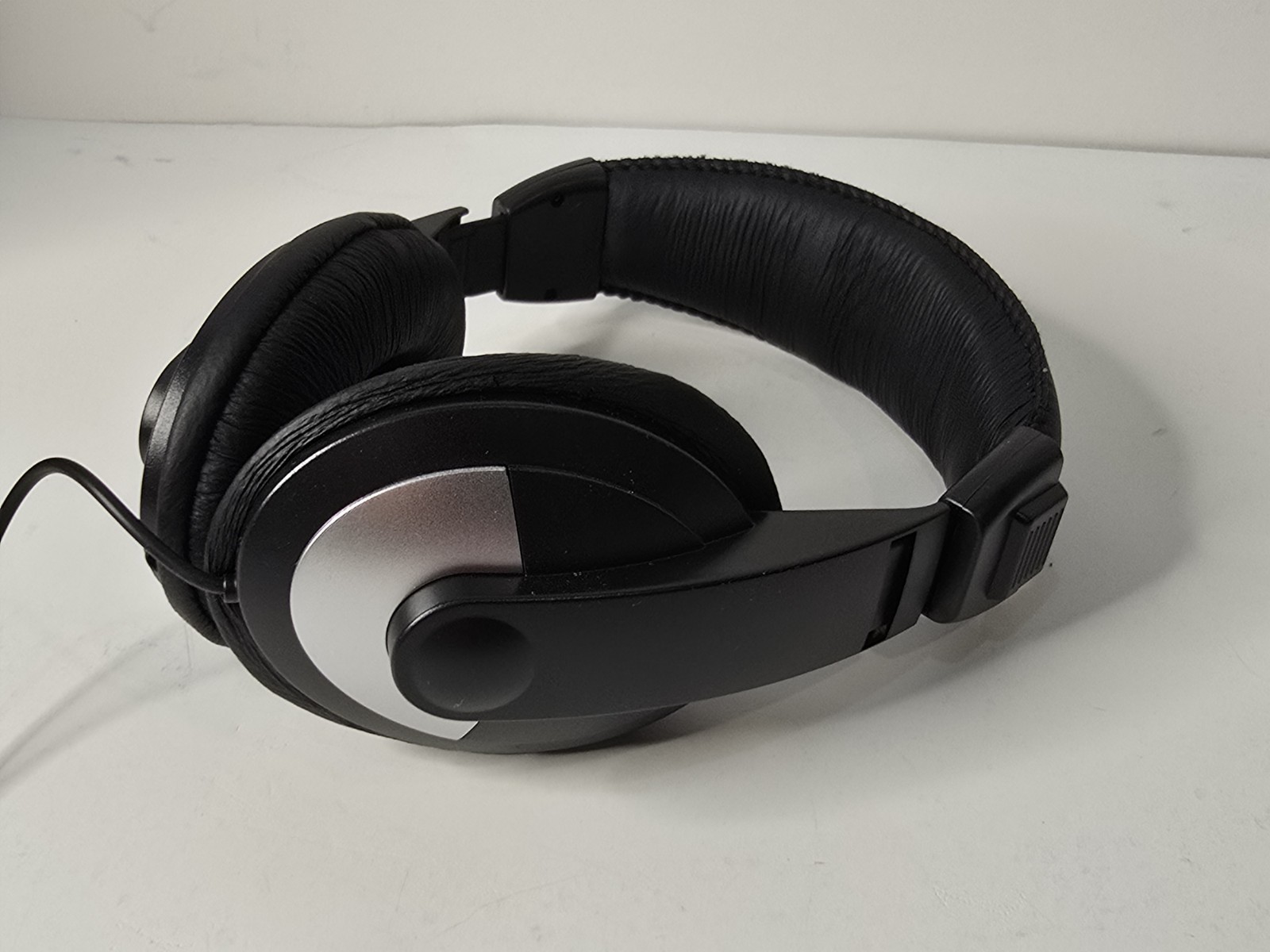 Wired Gaming Headphones Over The Ear w/ Vol Cntrl | 3.5mm 1/8″ Stereo Plug | NEW