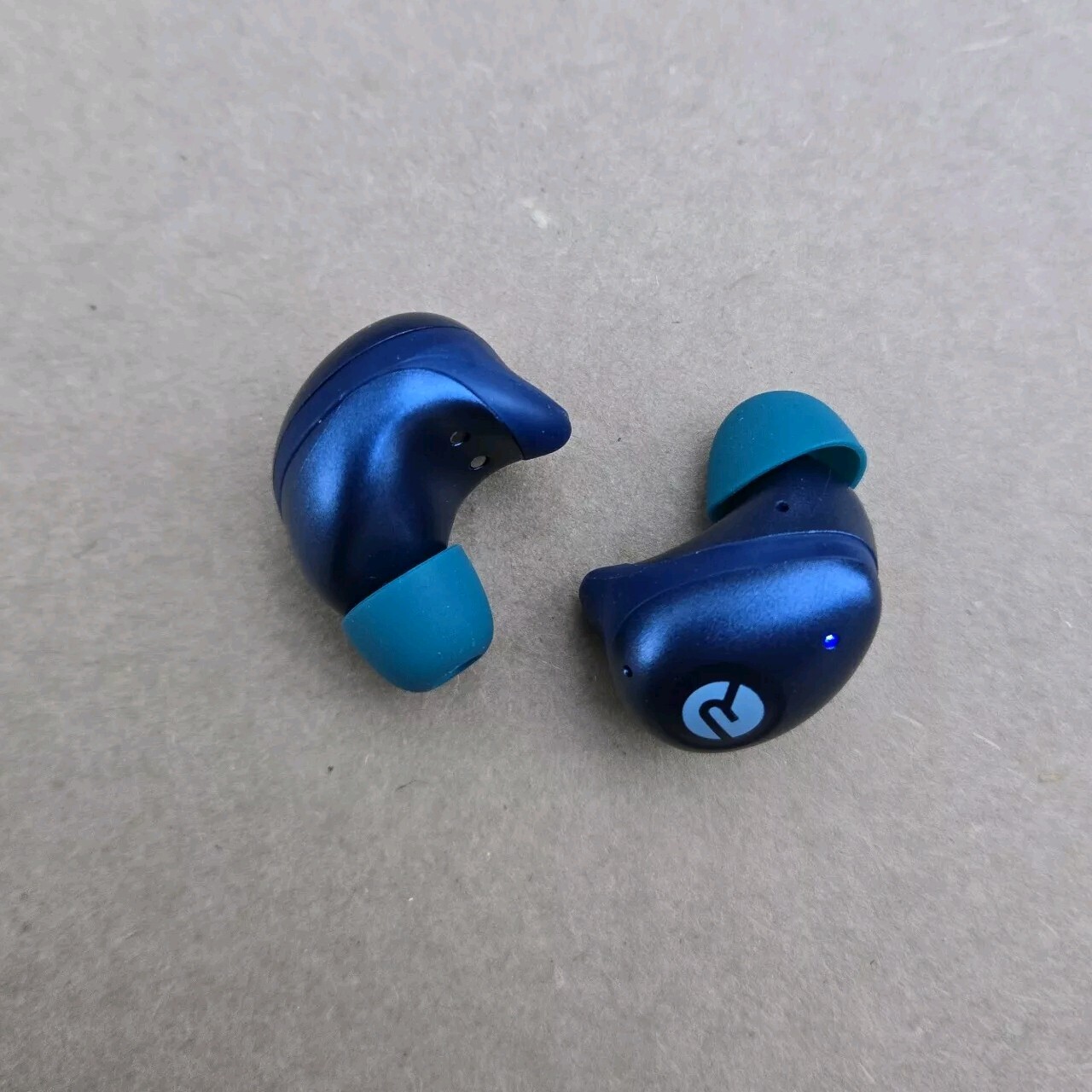 Raycon RBE745 THE FITNESS True Wireless Earbuds Only – BLUE