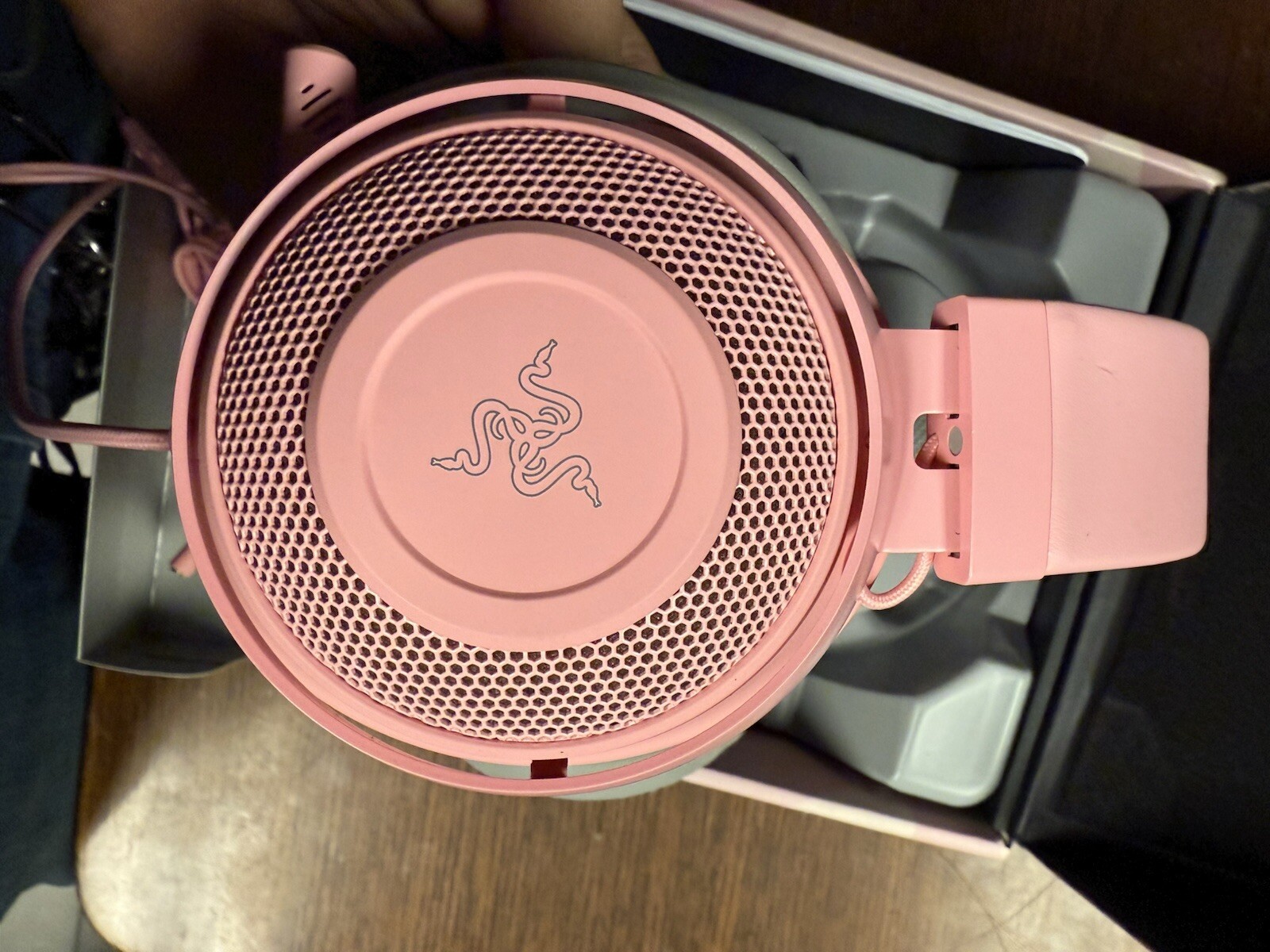 Razer Kraken Gaming Headset PINK- IN BOX USED