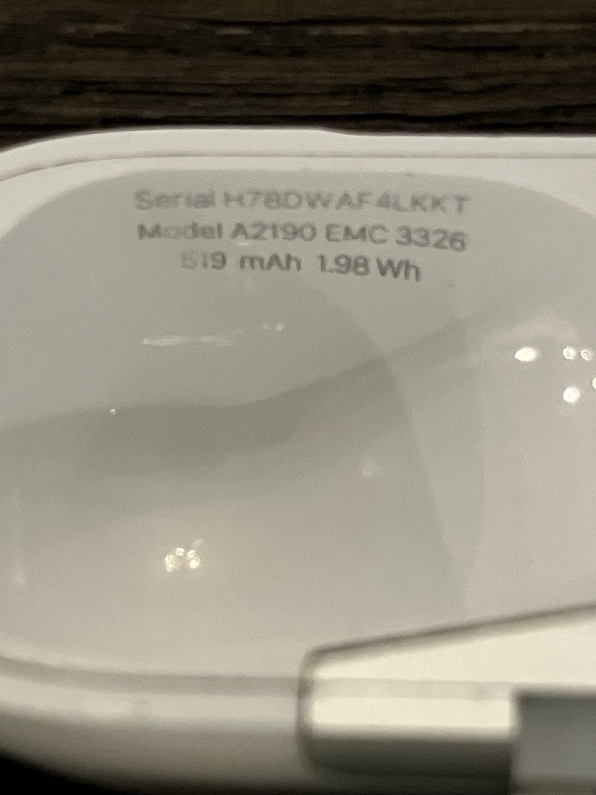 Apple AirPods Pro In-Ear Earbuds w/ Wireless Charging Case NO EAR TIPS