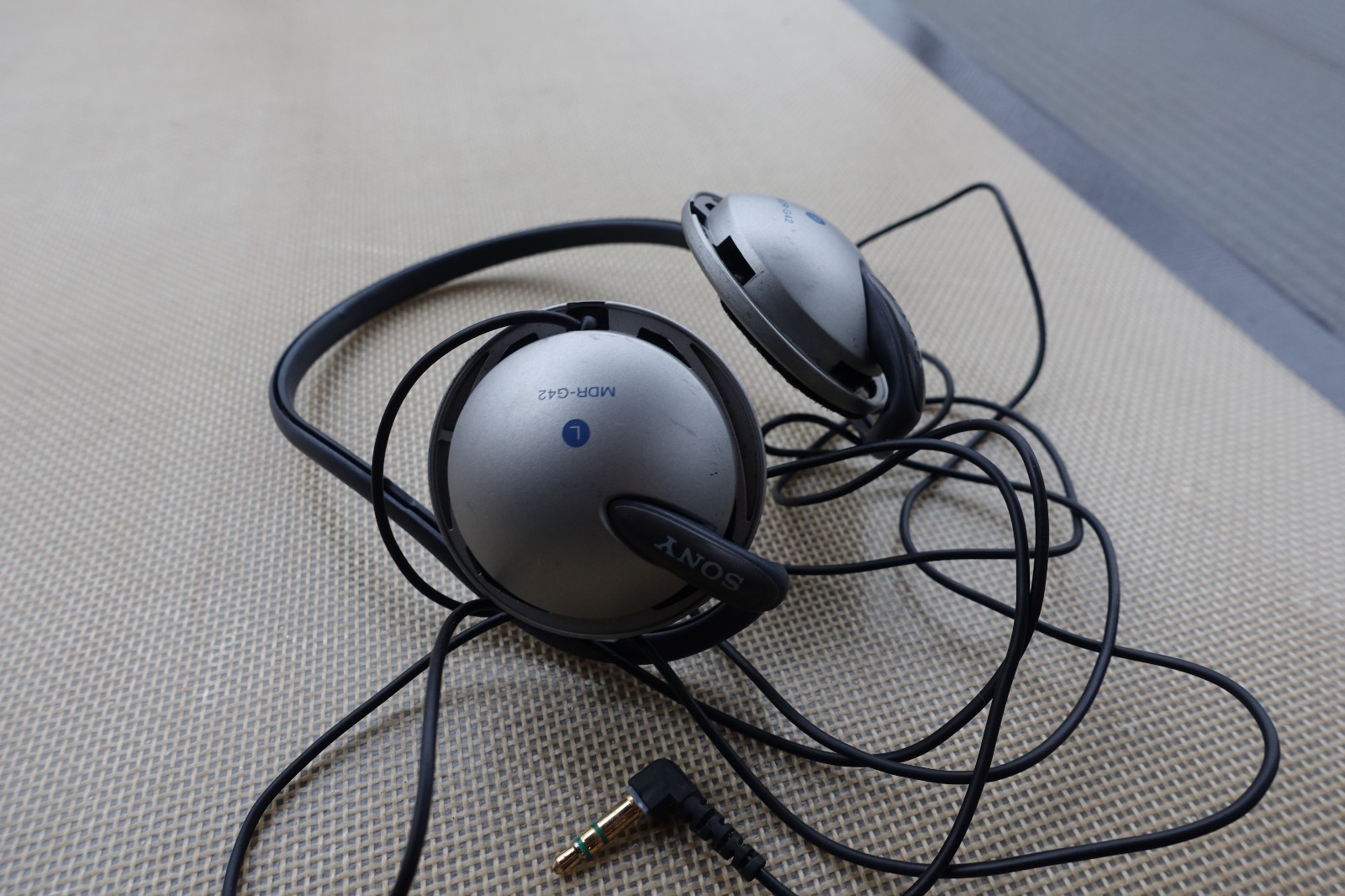 Vintage Sony Walkman MDR-G42 Behind Neck Stereo Headphones No Foams