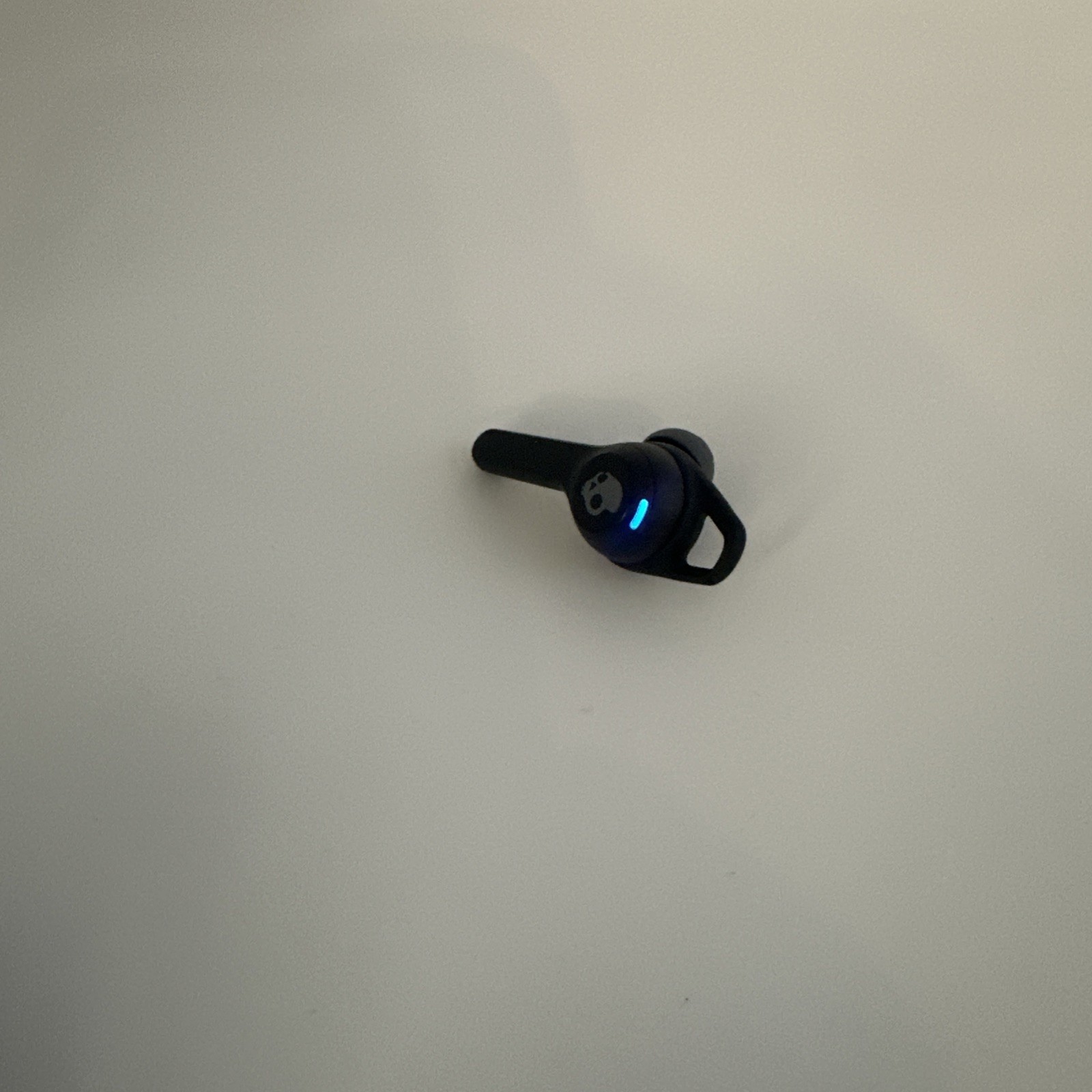 Skullcandy Indy Evo In-Ear Wireless Earbud And Case Microphone, Works READ!!!