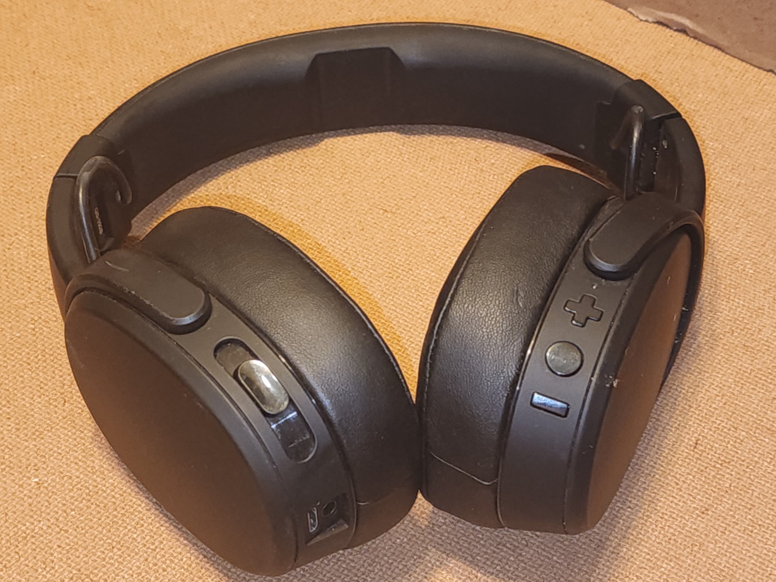 Skullcandy Crusher Wireless Headphones Over-Ear Bluetooth Foldable S6CRW – Black