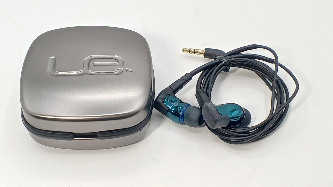 Ultimate Ears Triple.Fi10 Earphones High-Quality In-Ear Monitor