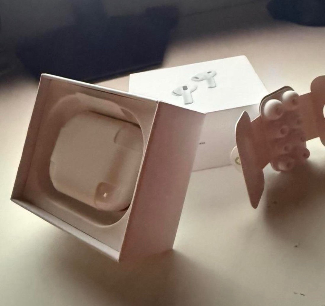 Apple AirPods Wireless Bluetooth In-Ear Earbuds w/ Charging Case, White