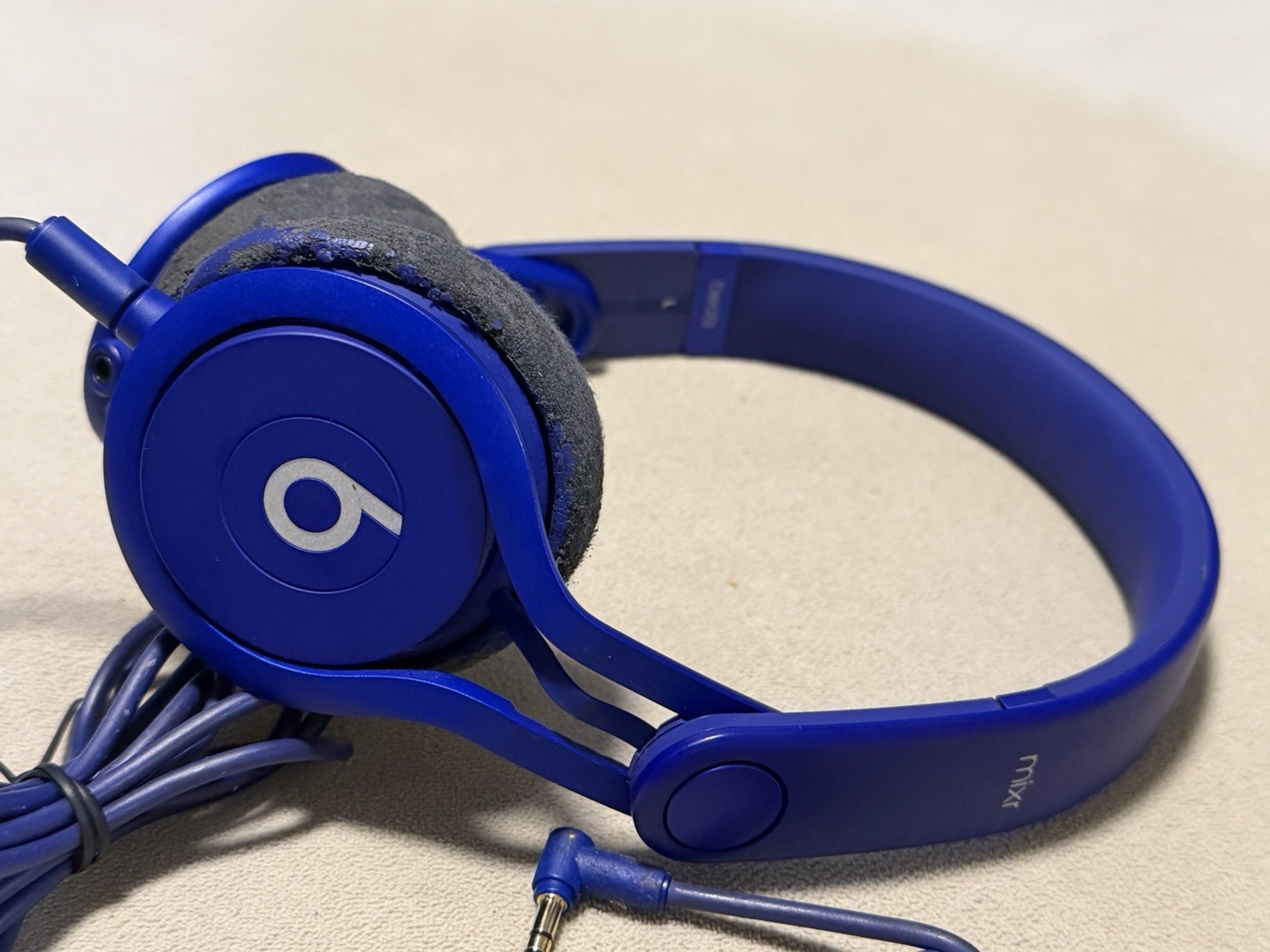 Beats by Dr. Dre Mixr Headphones – Candy Blue – with cord **Needs Earpads**