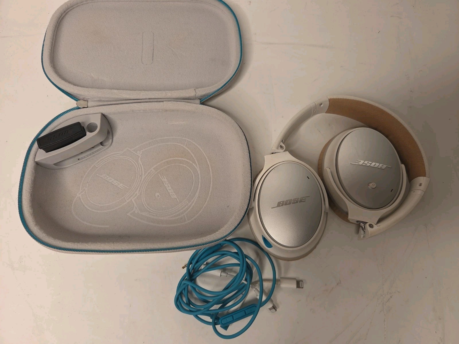Bose QuietComfort 25 White Wireless Acoustic Noise Cancelling Headphones