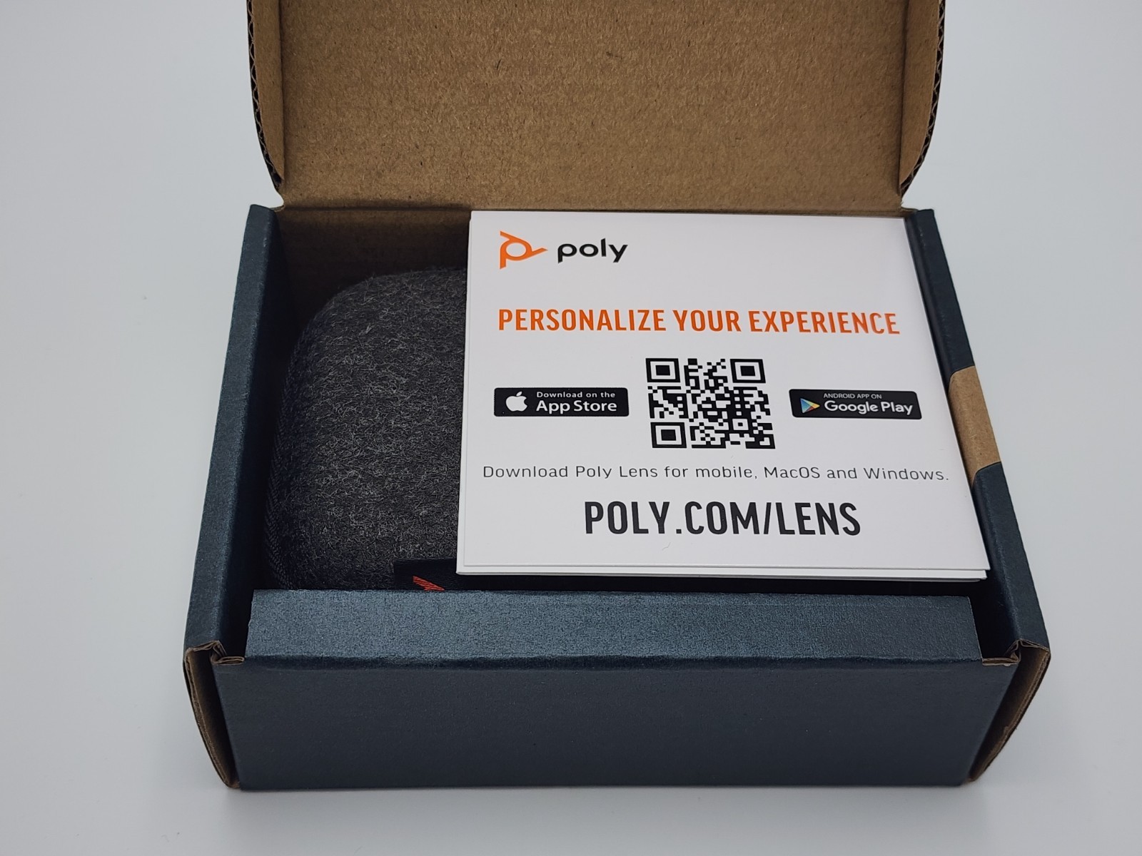 Poly Voyager Free 60 UC Earbuds White Sand & Charge Case (without BT700)