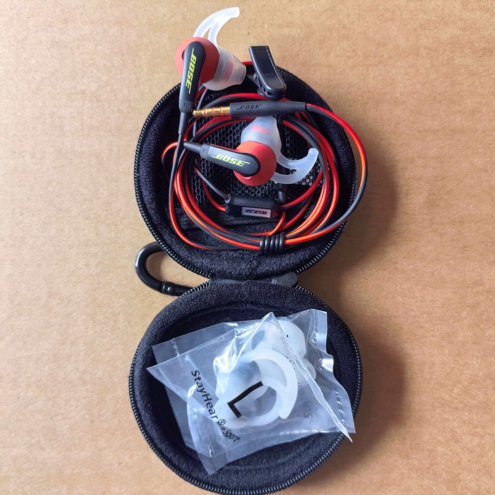SoundSport In-Ear Earphones Headset 3.5mm Jack For Apple ios Version Red-Blk