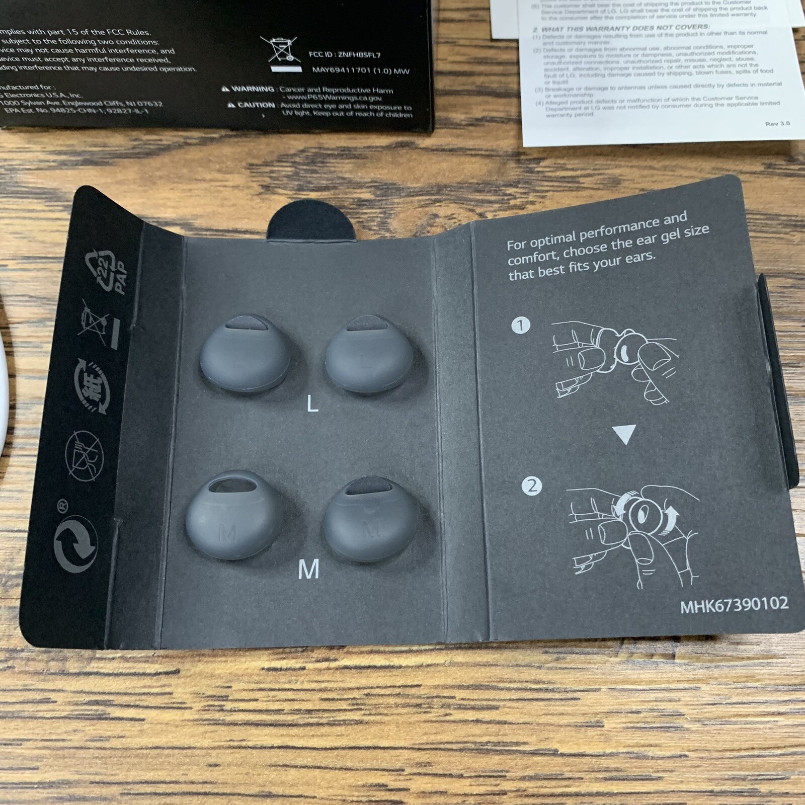 LG TONE Free Earbuds Bluetooth All Day Comfort HBS-FL7 Black in ear