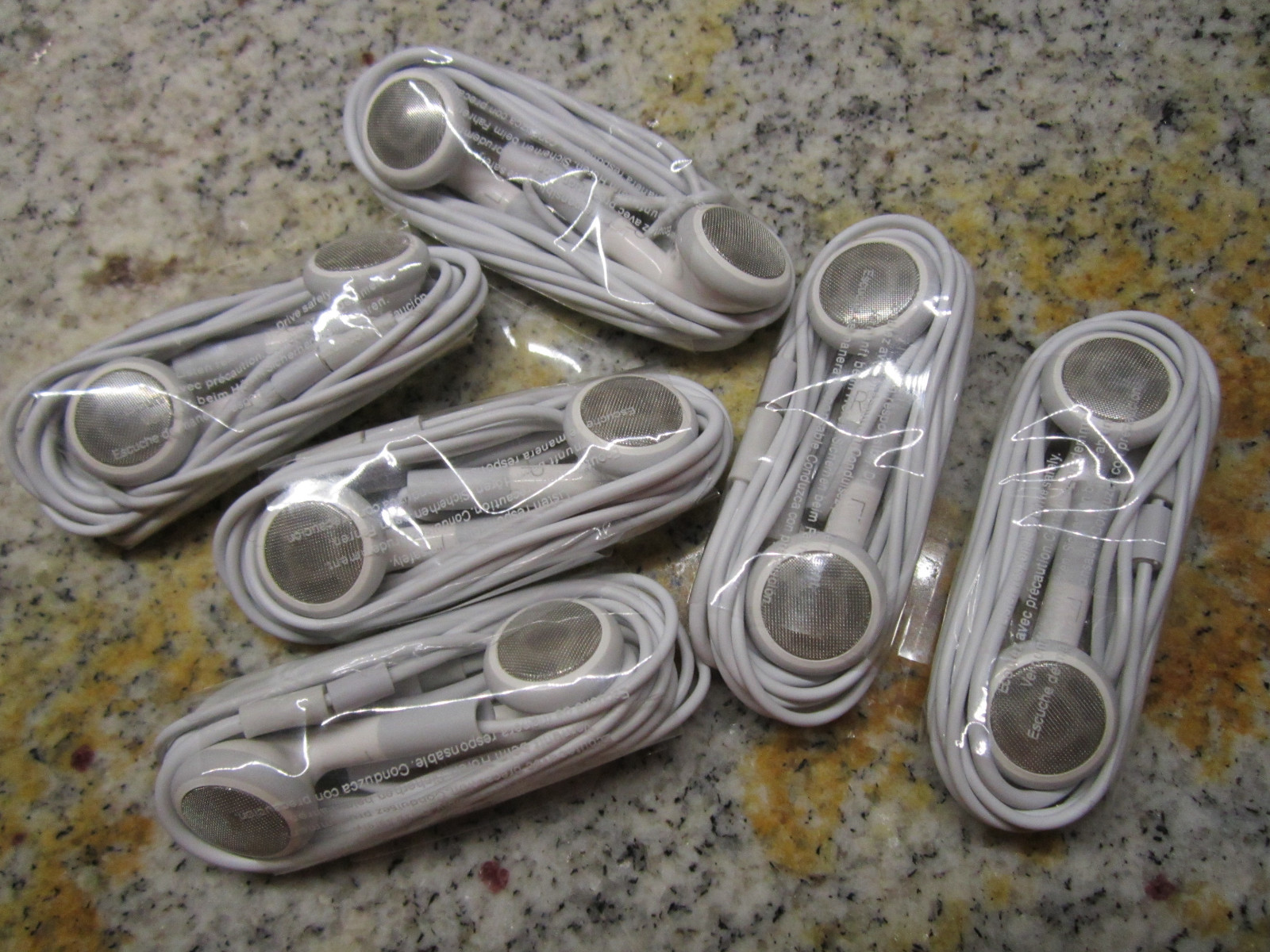 ORIGINAL APPLE IPOD IPHONE EARBUDS! VOLUME CONTROL + MIC HEADPHONES OEM 100%