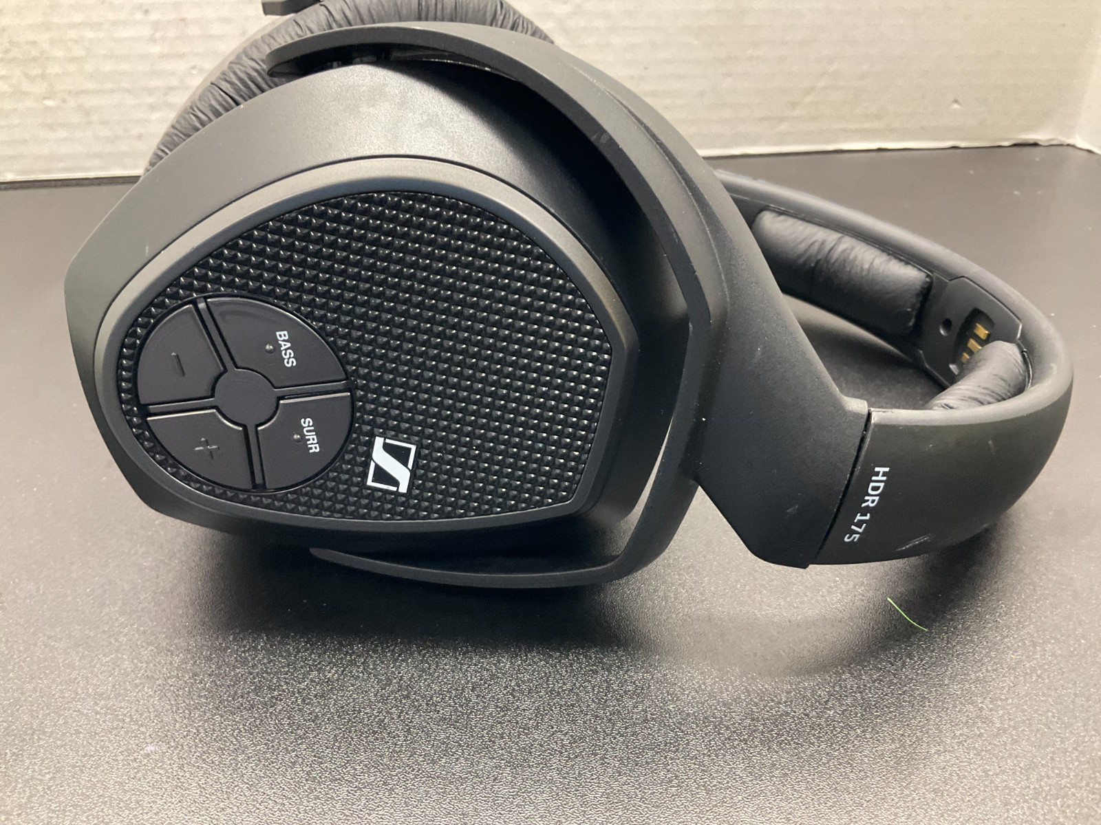 Sennheiser RS 175 HDR TR Wireless Over the Ear Headphones