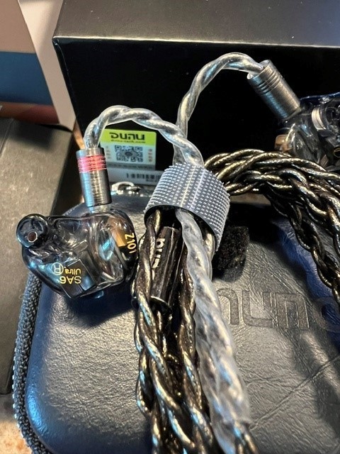 Dunu Studio SA6 ULTRA. IEM Rare 300 Made. w/Hulk Pro Jr. Cable