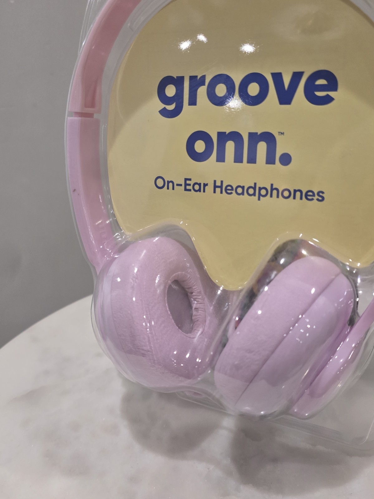 Groove Onn On-Ear School Headphones Pink Adjustable Headband Lightweight Design