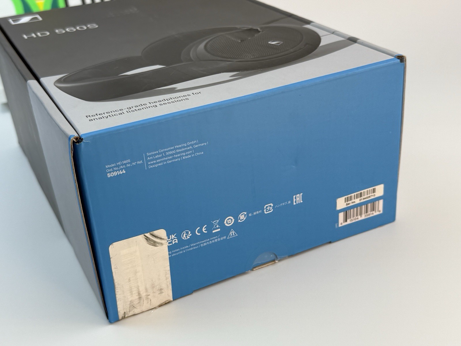 Sennheiser – HD 560S Wired Open Aire Over-the-Ear Audiophile Headphones – Black
