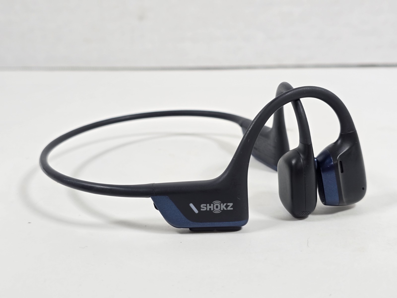 Shokz OpenRun Pro 2 Wireless Bone Conduction Headphones S820 FOR PARTS READ