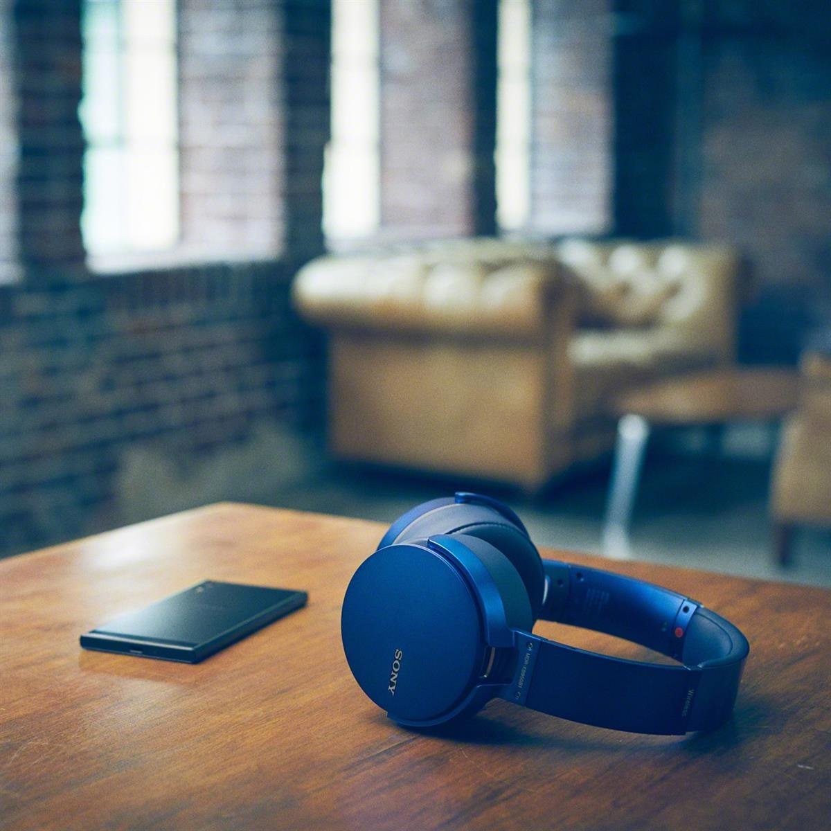 Sony MDR-XB950B1 Extra Bass Bluetooth Wireless Over-Ear Headphones Blue