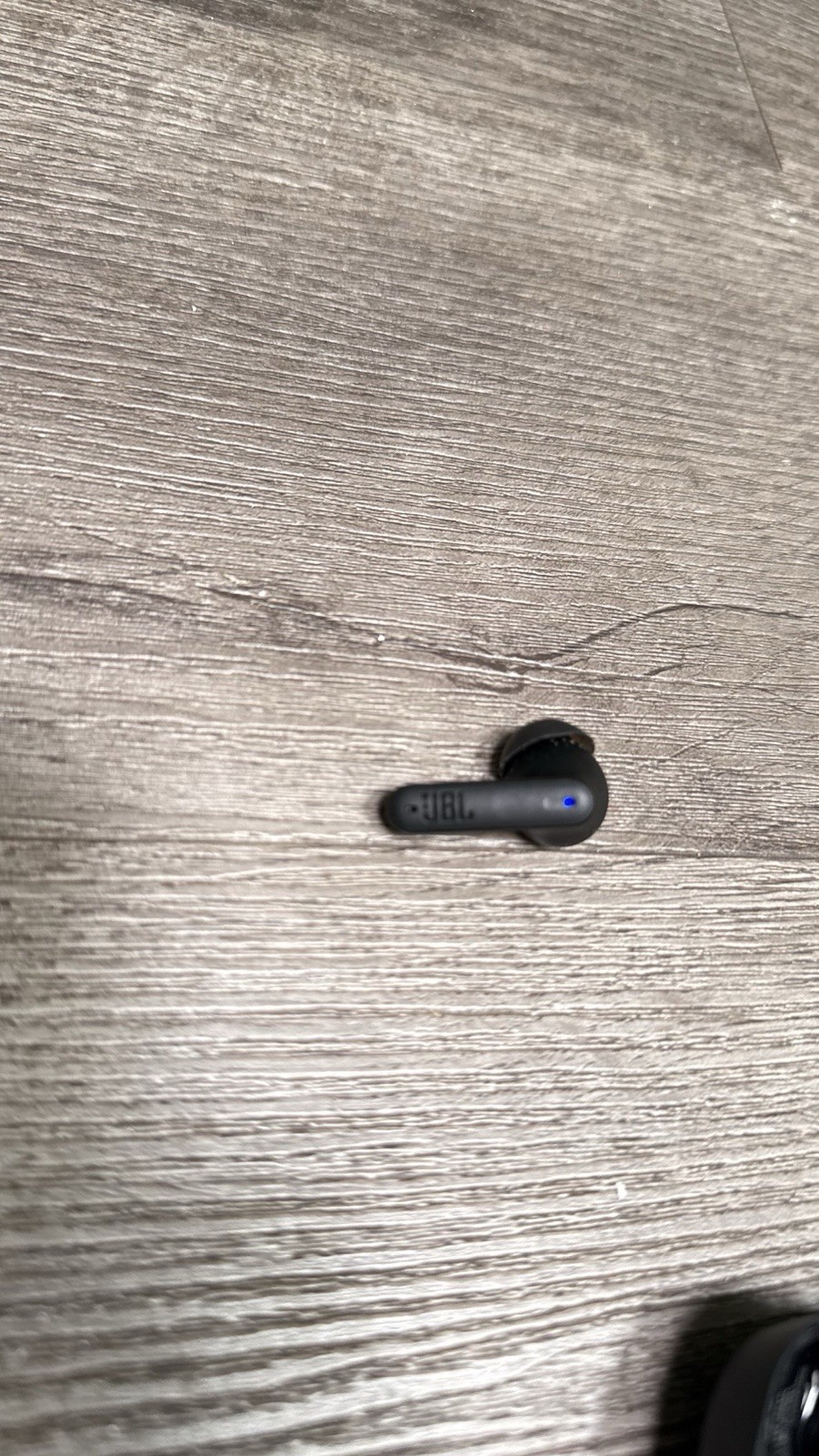 JBL – Tune 225TWS – True Wireless Bluetooth Earbuds – Black – Only One