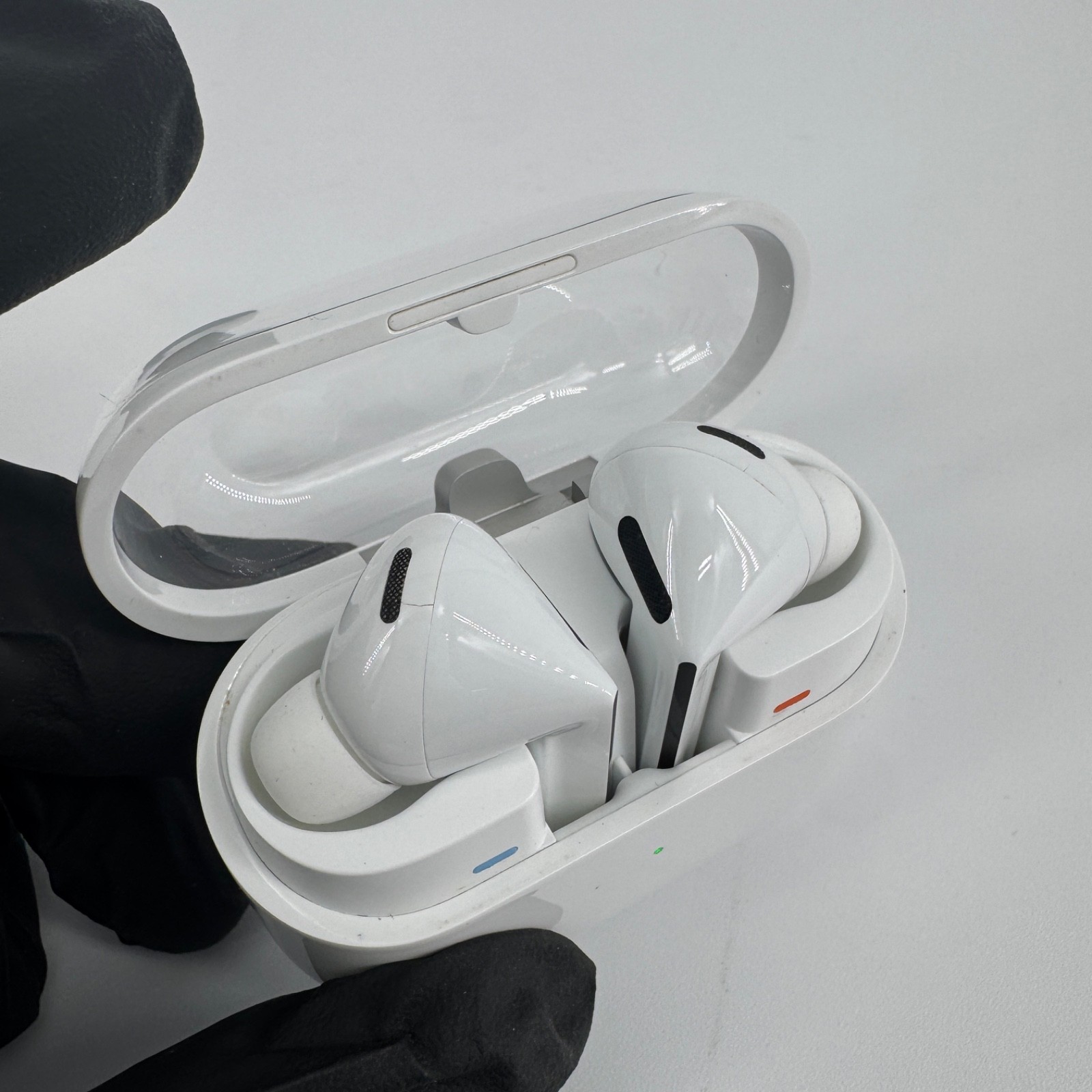 Samsung Galaxy Buds3 Pro SM-R630 Wireless Earbud Headphones – White