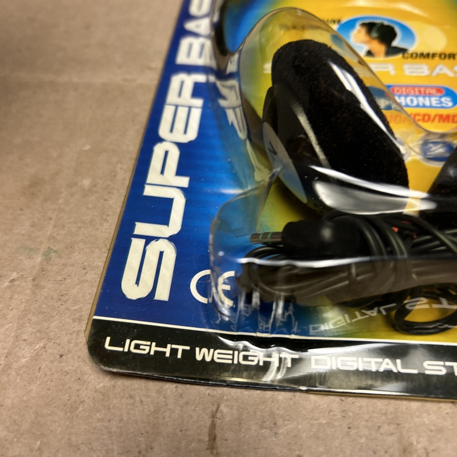 Jwin Super Bass Digital Headphones Light Weight JH-P30 New in Package
